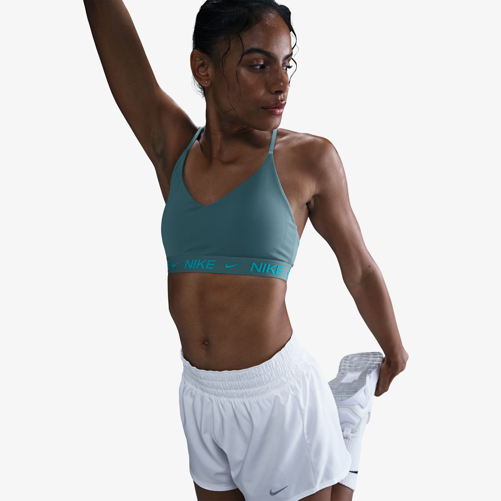 Nike Indy Light Support Kadın Yeşil Antrenman Bra