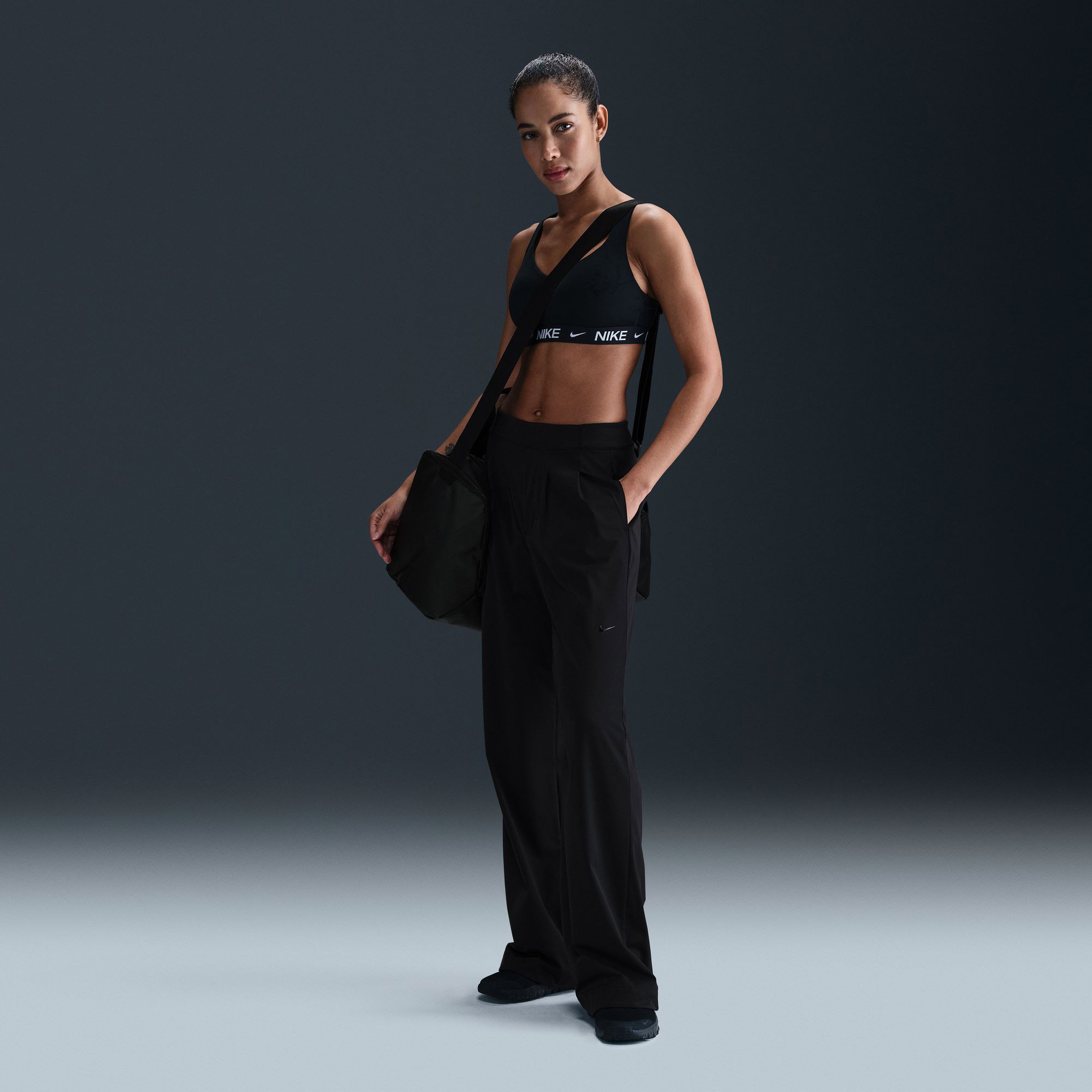 Nike Dri-Fit Bliss Trouser Kadın Siyah Eşofman Altı