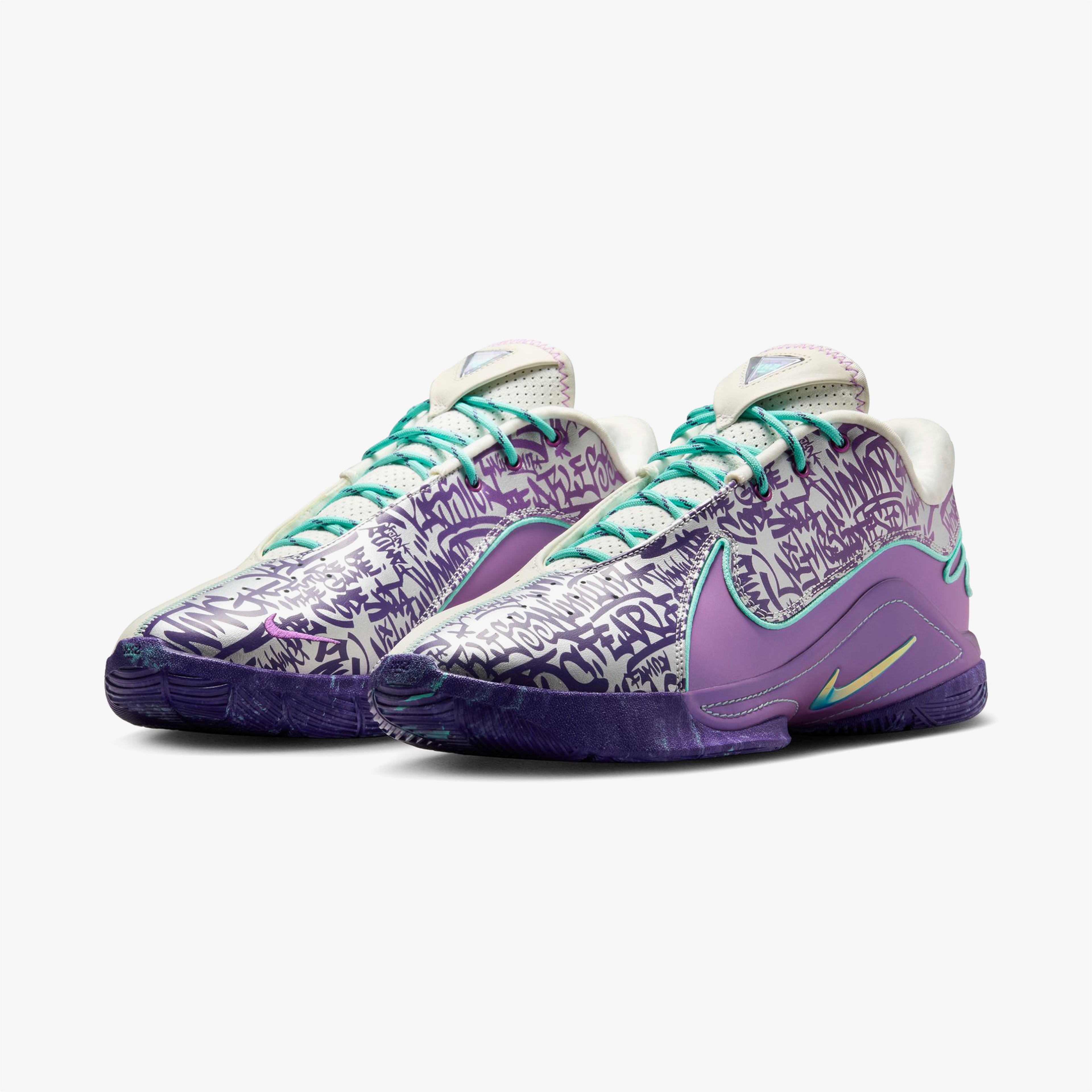 Nike LeBron XXII Erkek Mor Basketbol Ayakkabısı