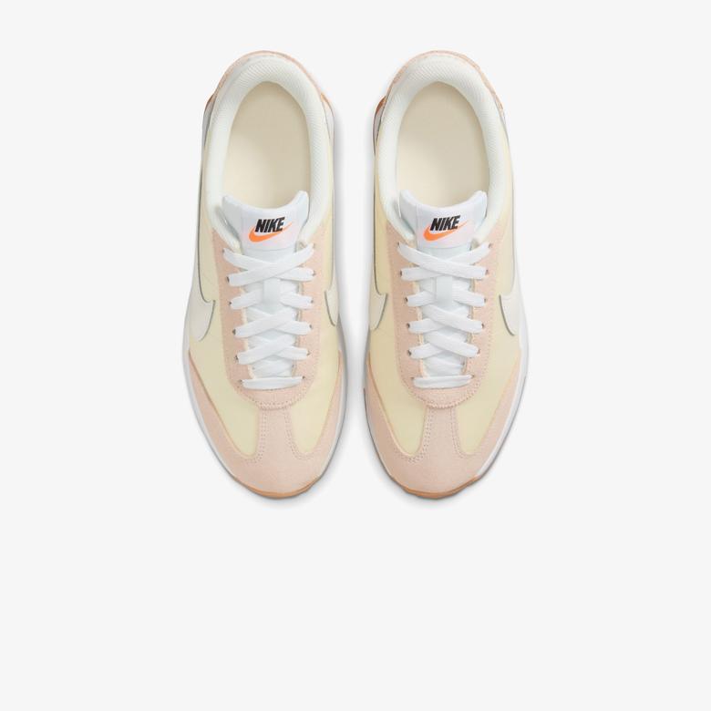 Nike Pacific Kadın Beyaz Koşu Ayakkabısı