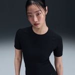 Nike Dri-Fit Zenvy Kadın Siyah T-Shirt