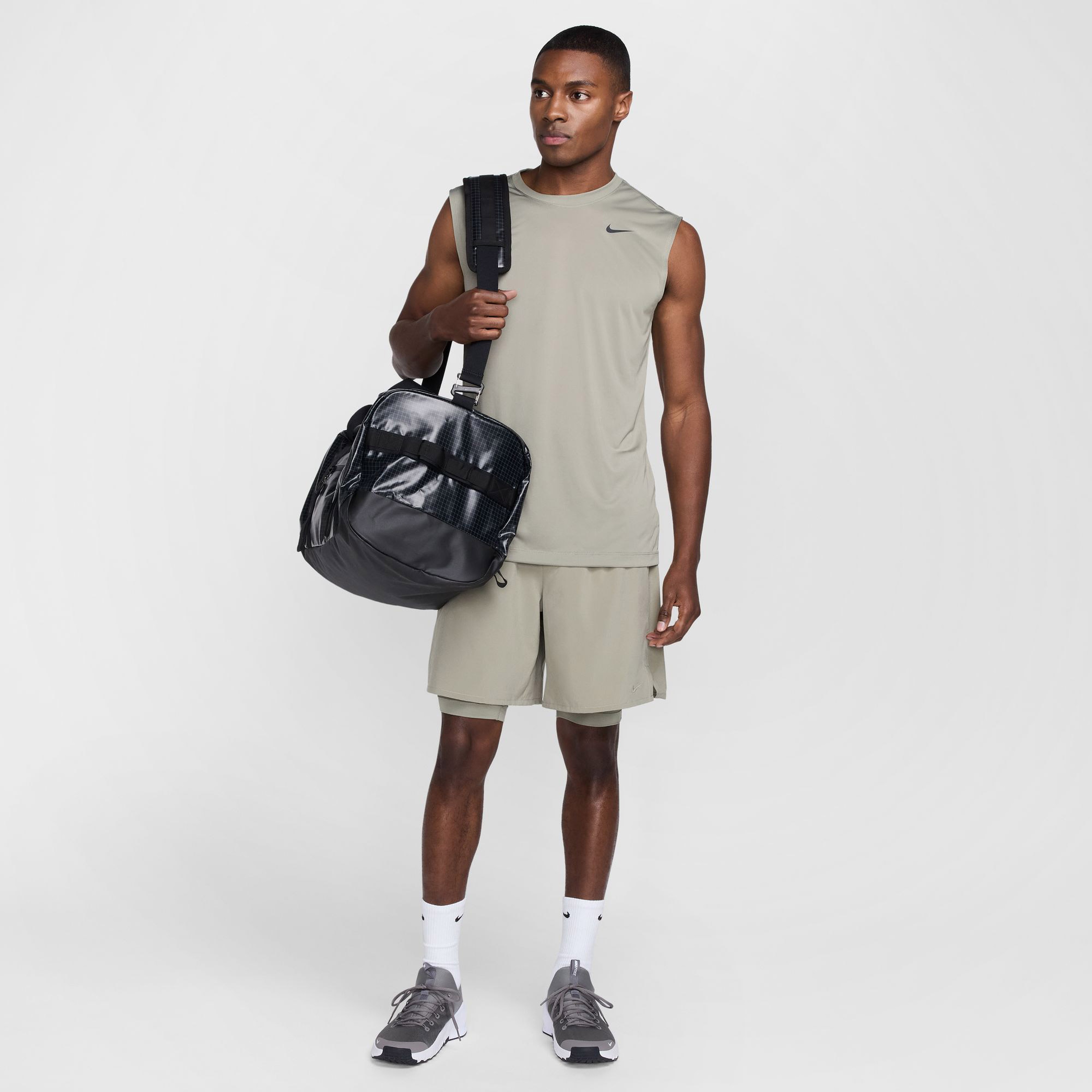 Nike Dri-FIT UnlimitedWoven 7in 2in1 Erkek Siyah Şort