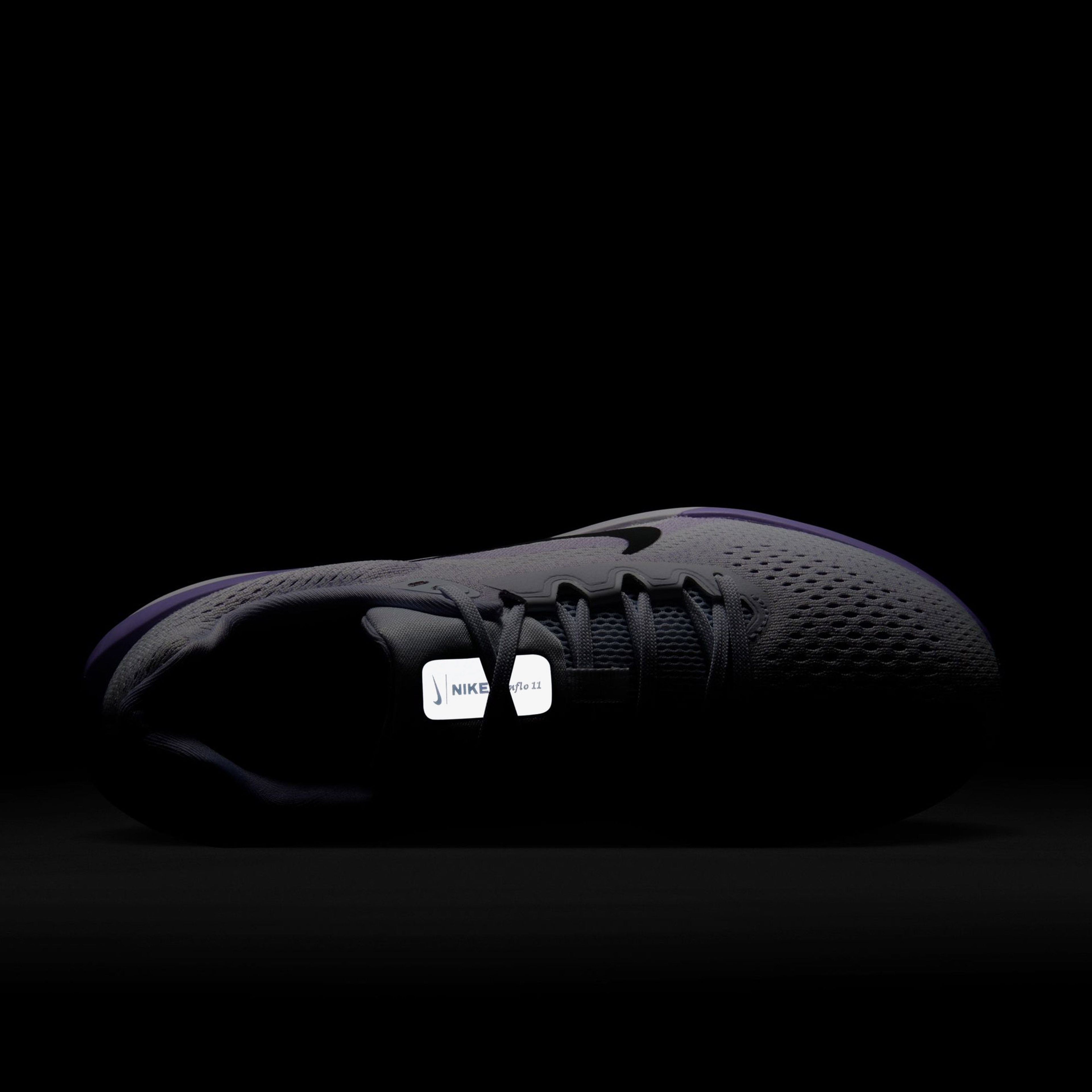 Nike Winflo 11 Kadın Beyaz Koşu Ayakkabısı