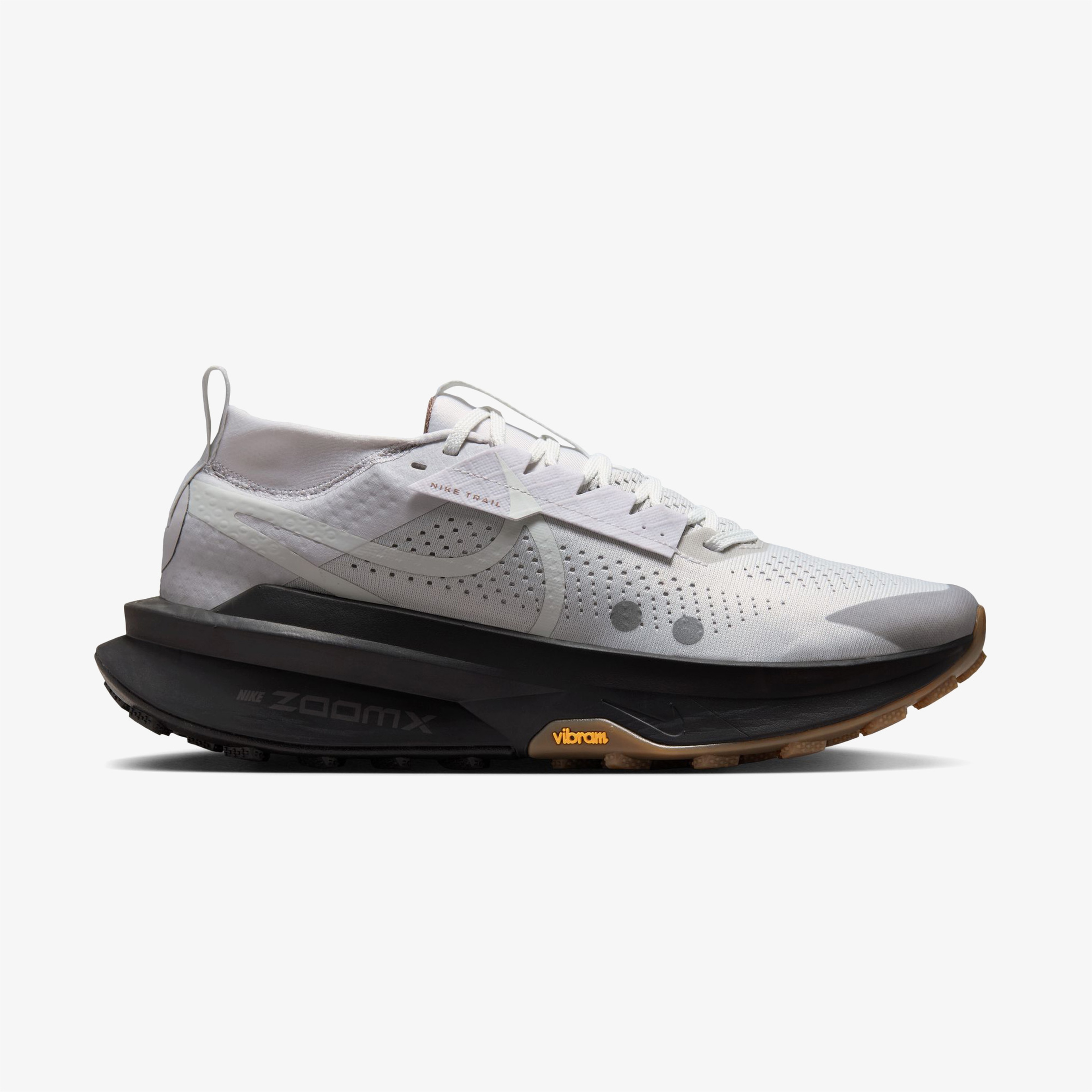 Nike Zegama Trail 2 Erkek Gri Koşu Ayakkabısı