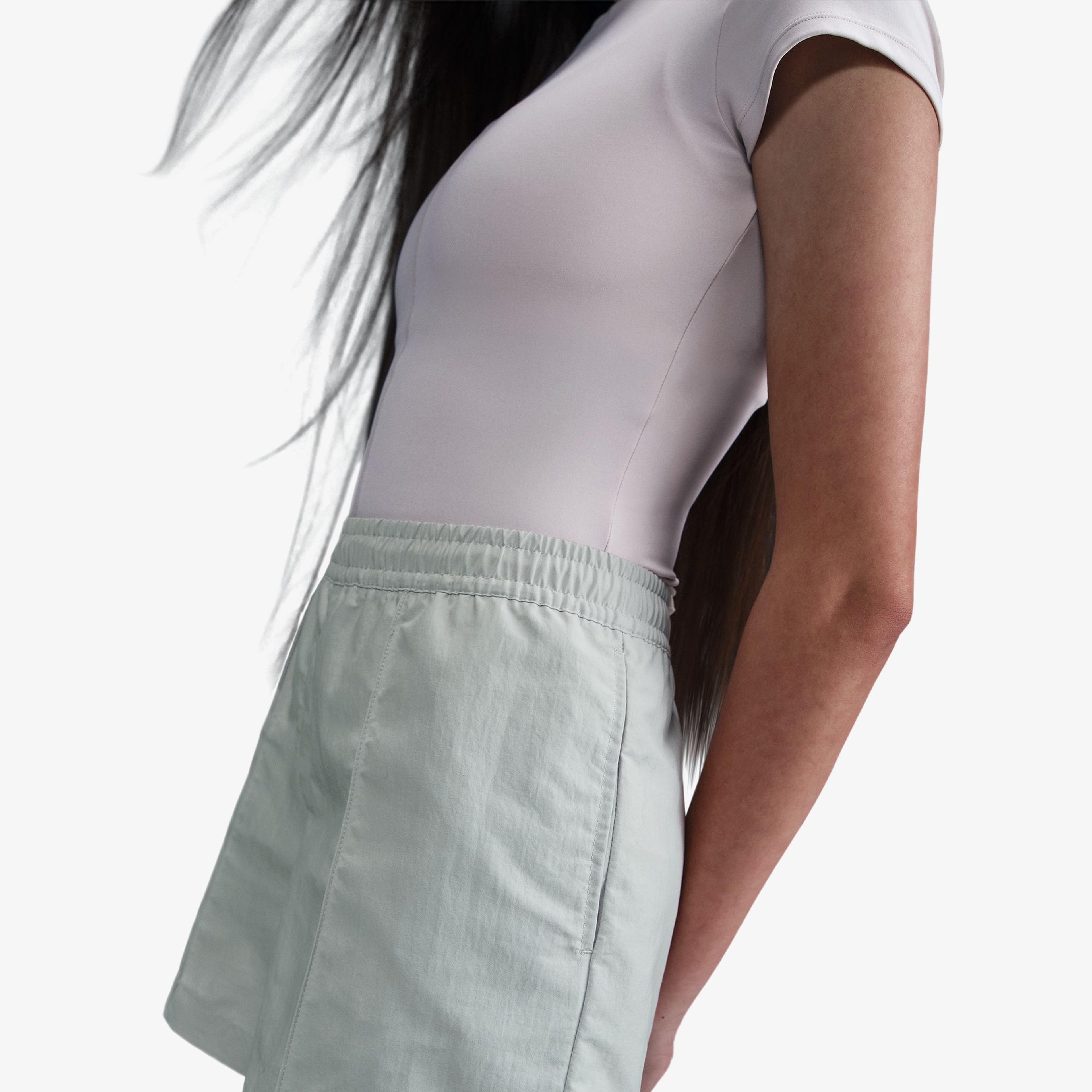 Nike Sportswear Everything Wovens Kadın Gri Şort