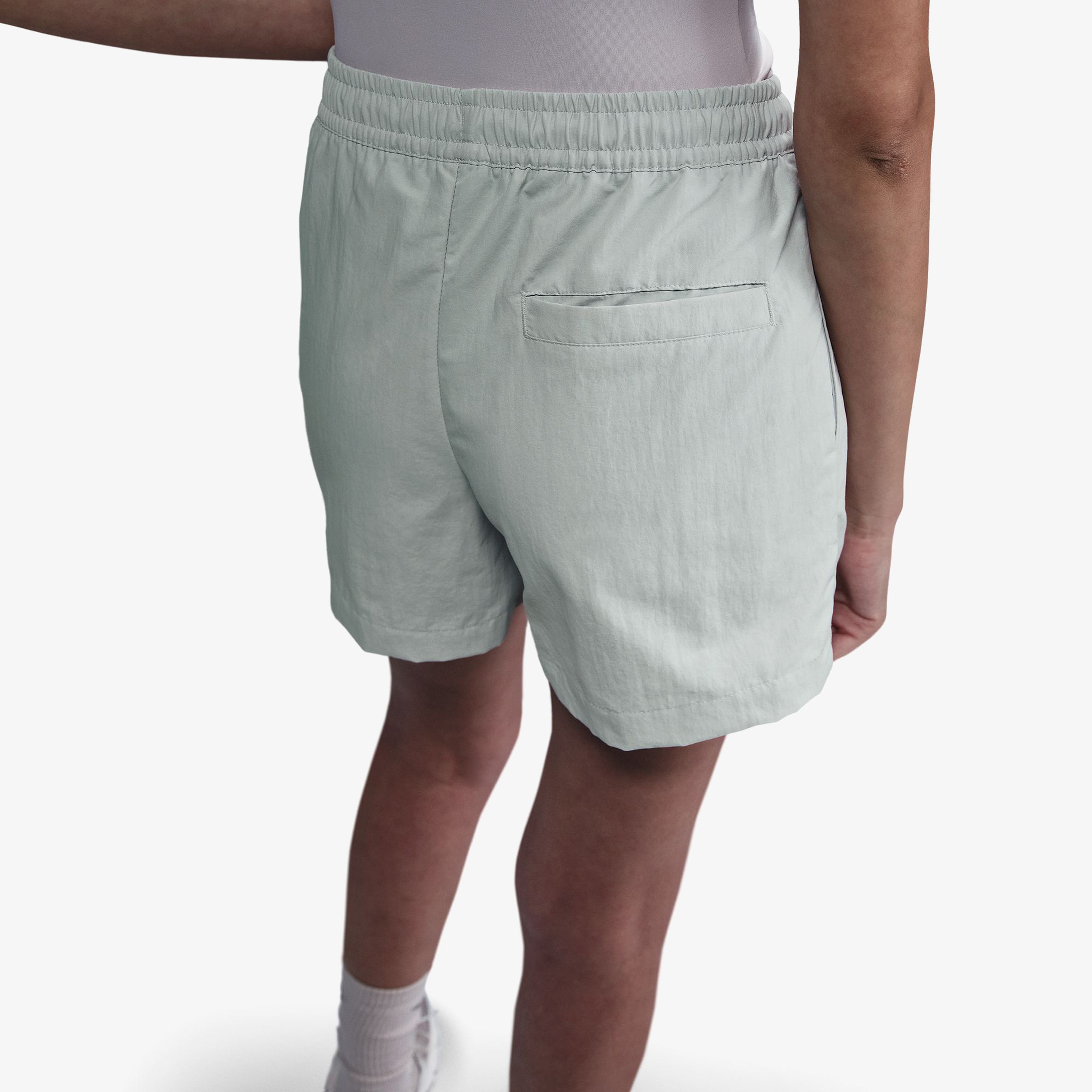 Nike Sportswear Everything Wovens Kadın Gri Şort