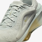 Nike Versair Kadın Gri Antrenman Ayakkabısı