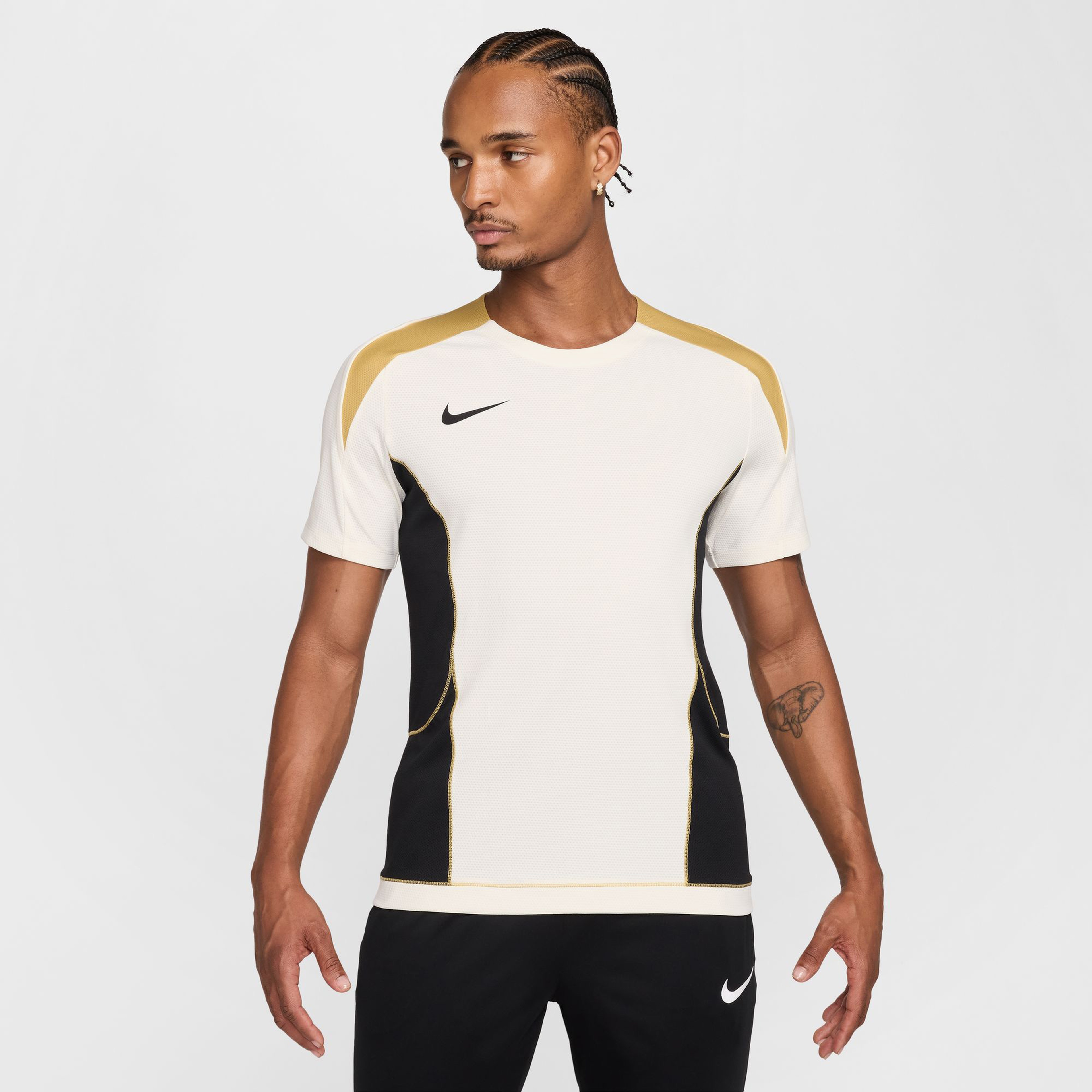 Nike Strike+ Erkek Beyaz T-Shirt