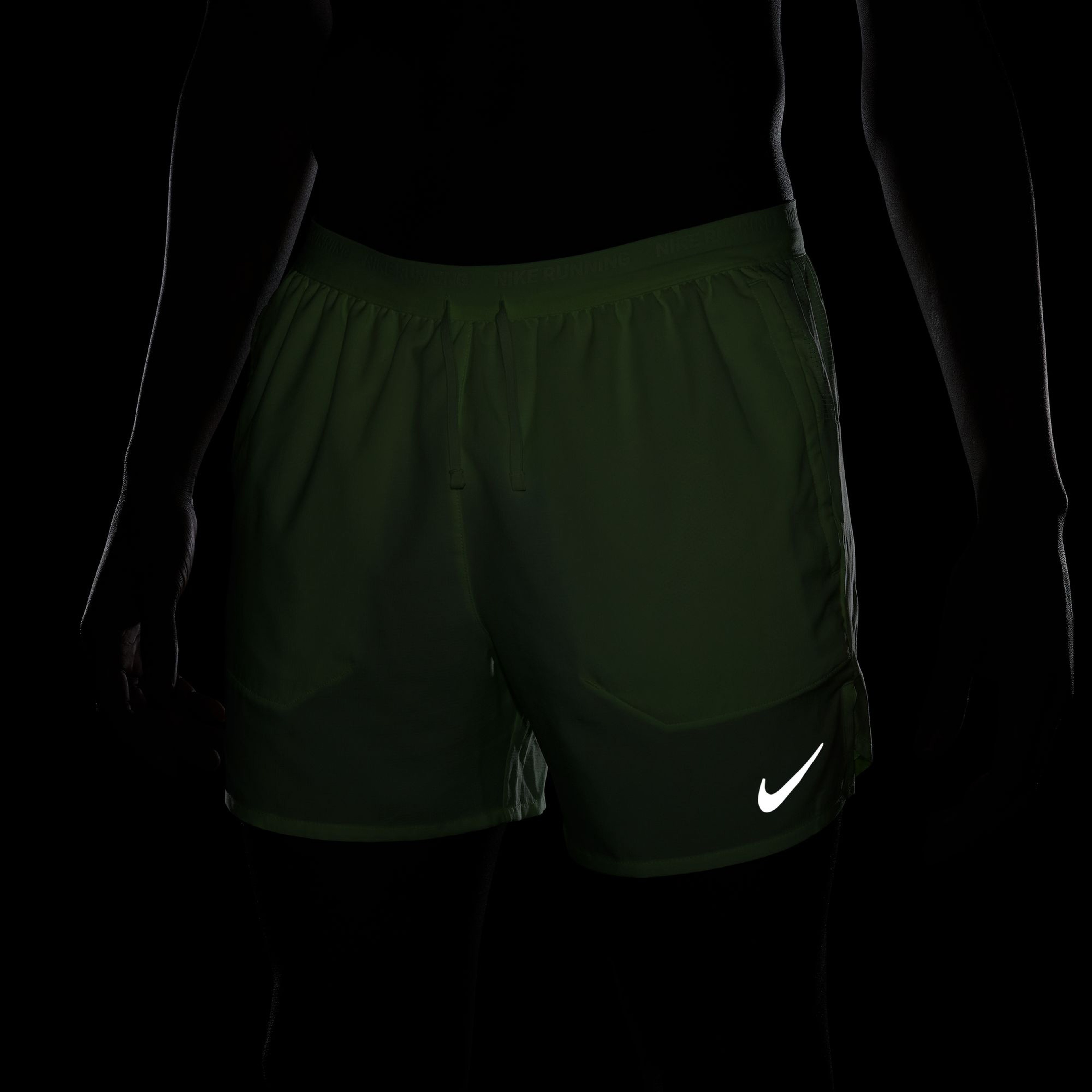 Nike Stride Erkek Sarı Koşu Şortu