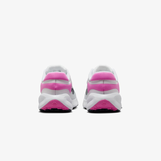 Nike Beyaz Nike Revolution fb7689-103