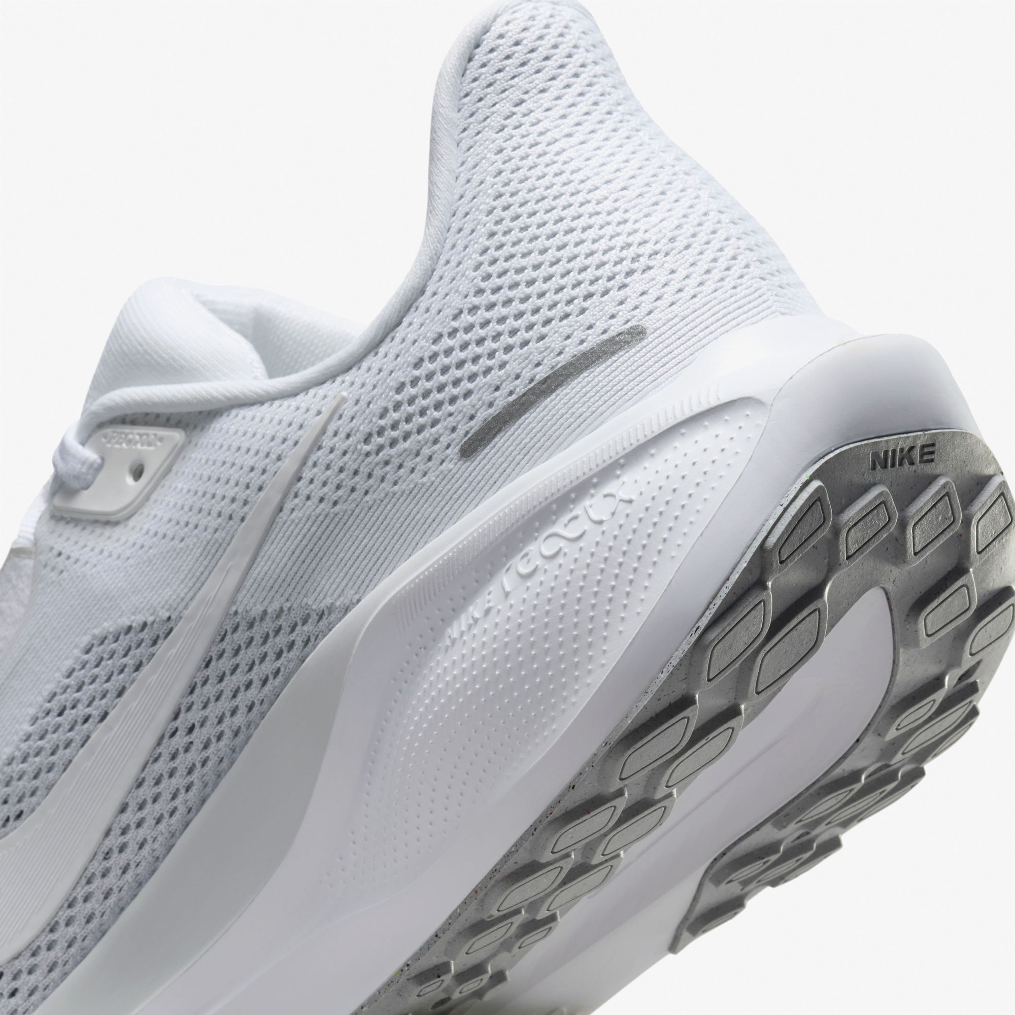 Nike Pegasus 41 Erkek Beyaz Spor Ayakkabı