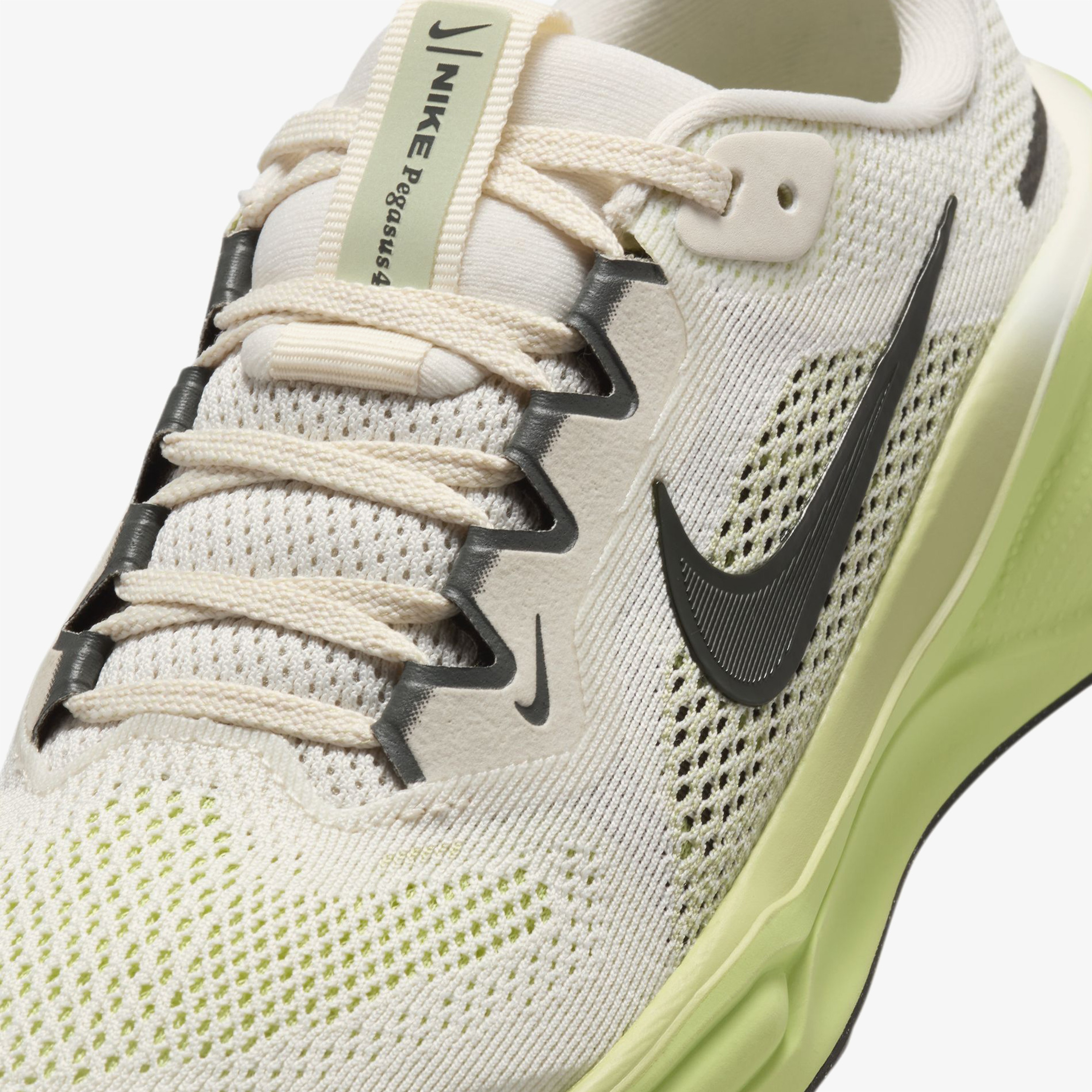 Nike Pegasus 41 Çocuk Beyaz Koşu Ayakkabısı