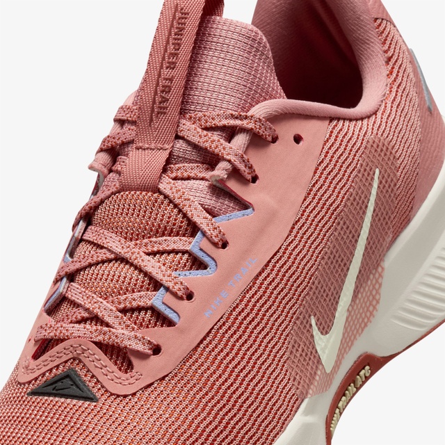 Nike Pembe Nike Juniper TRAIL 3