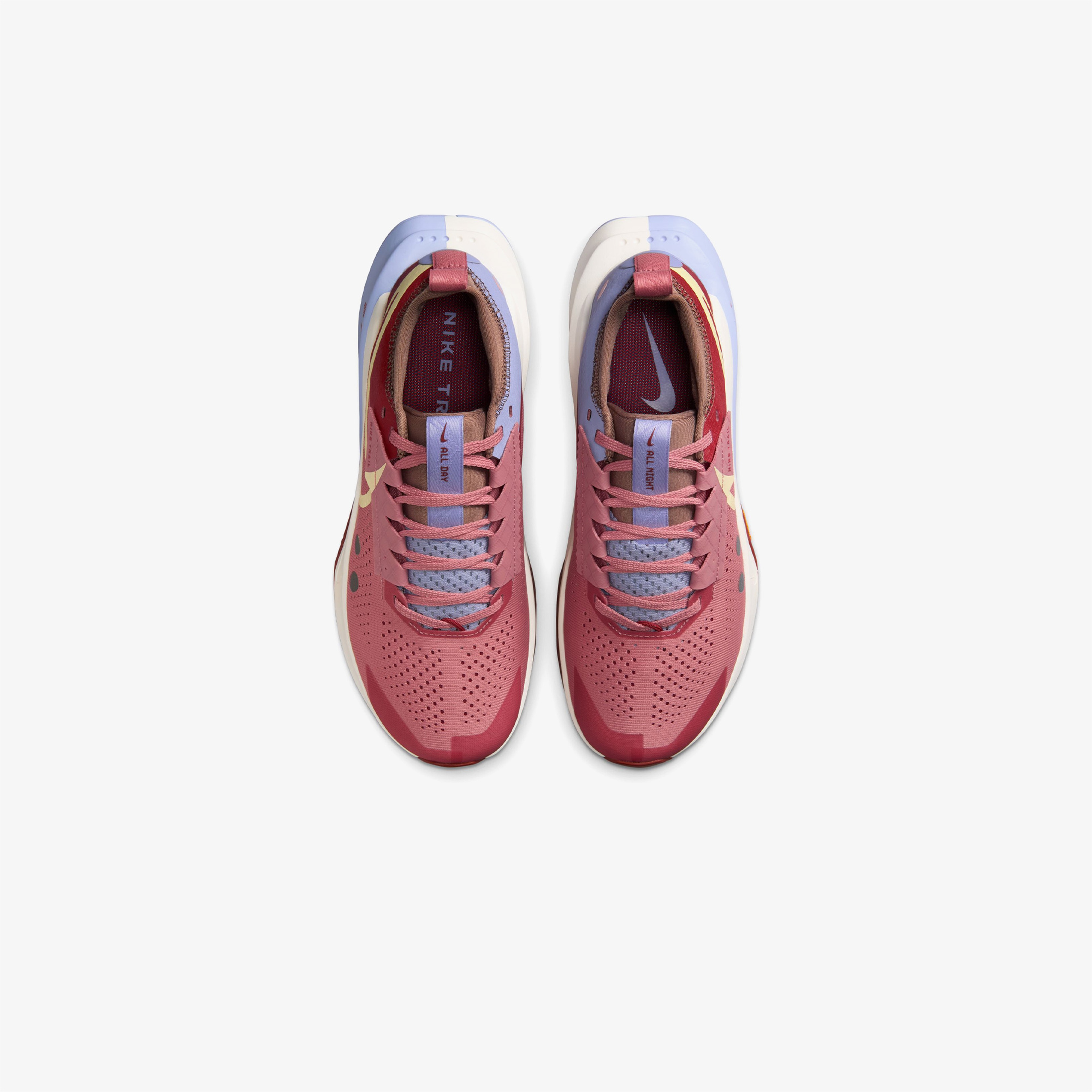 Nike Zegama 2 Kadın Kırmızı Koşu Ayakkabısı