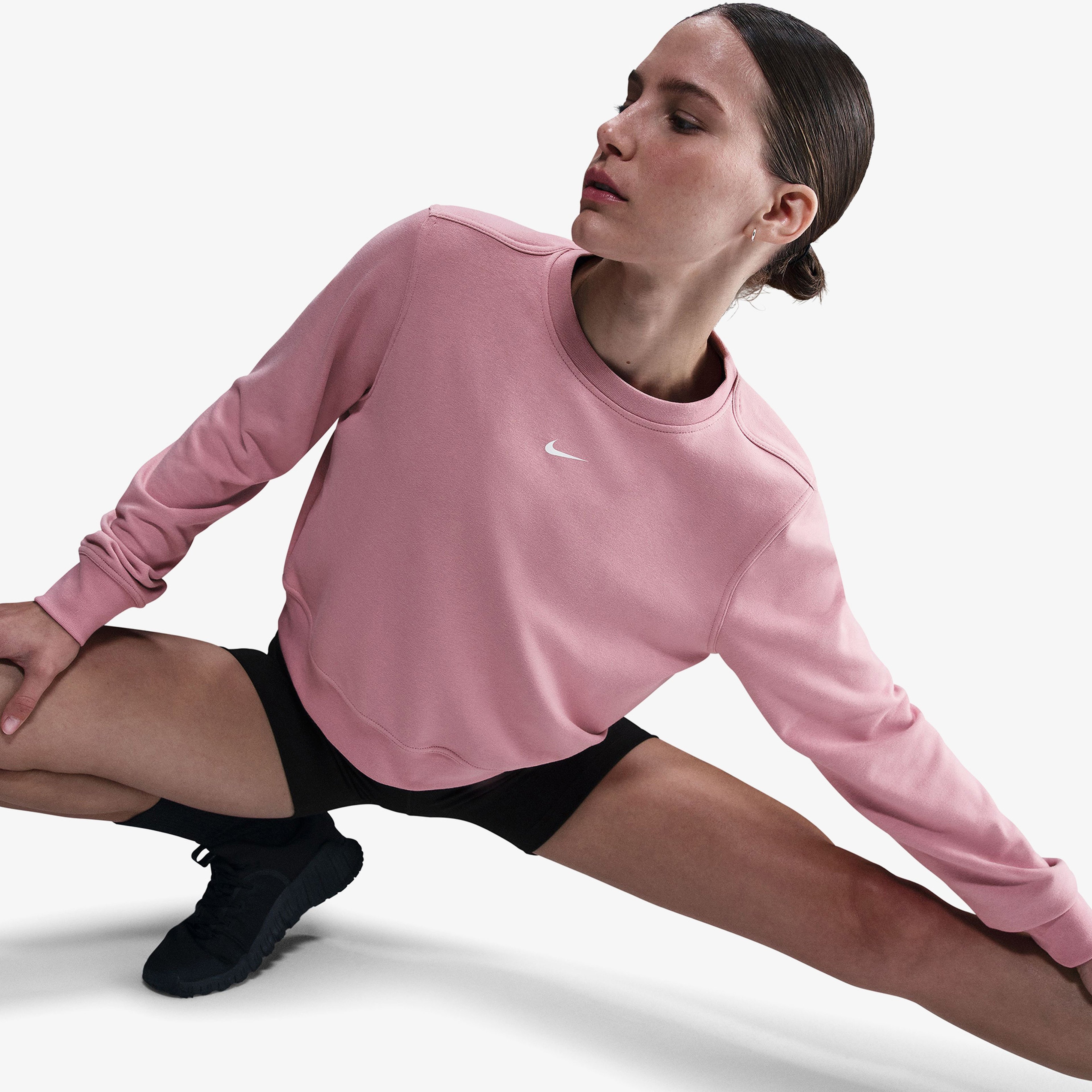 Nike One Dri-Fit Crew Kadın Pembe Sweatshirt