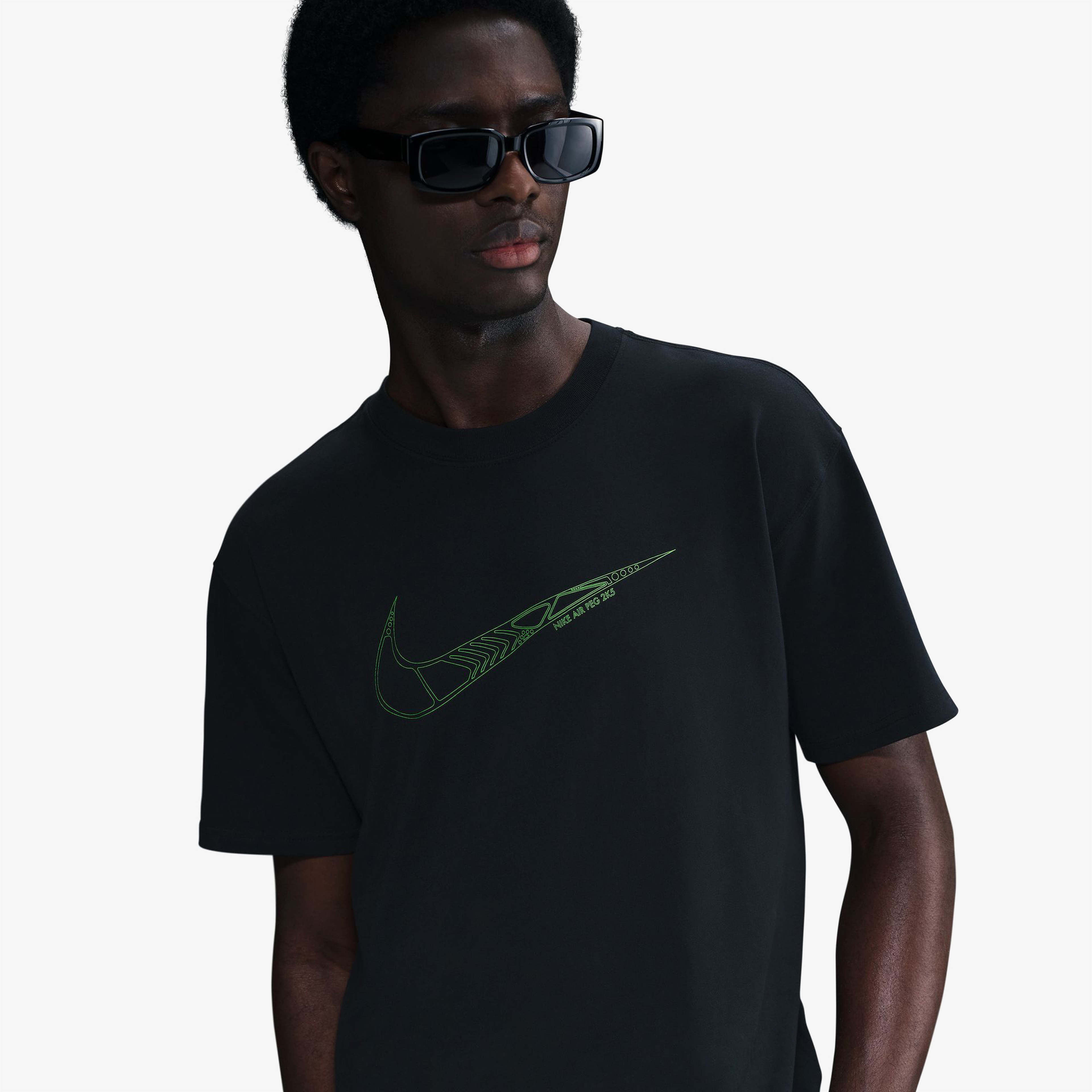 Nike Sportswear Erkek Siyah T-Shirt