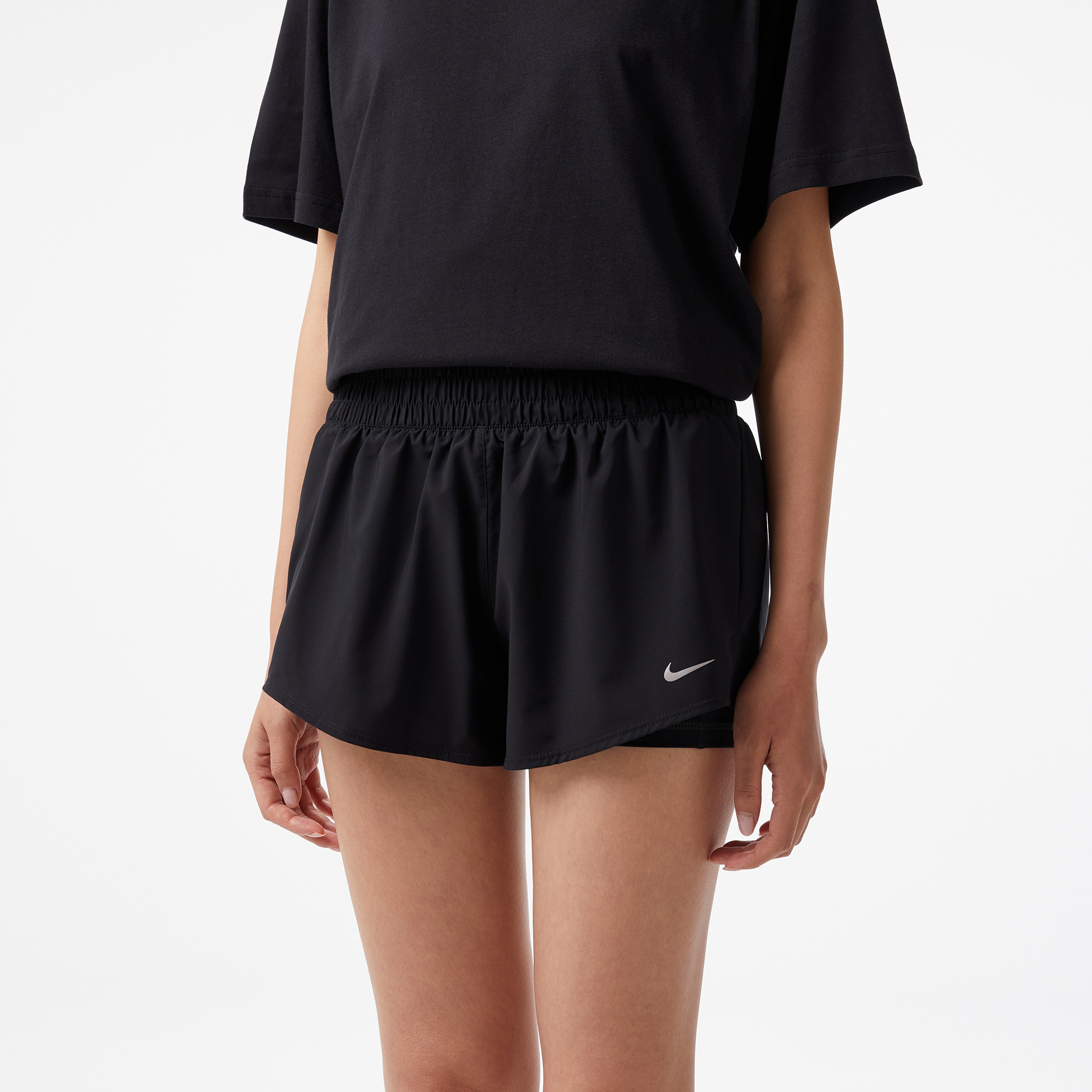 Nike Dri Fit Mid Rise 2in1 Kadın Siyah Şort