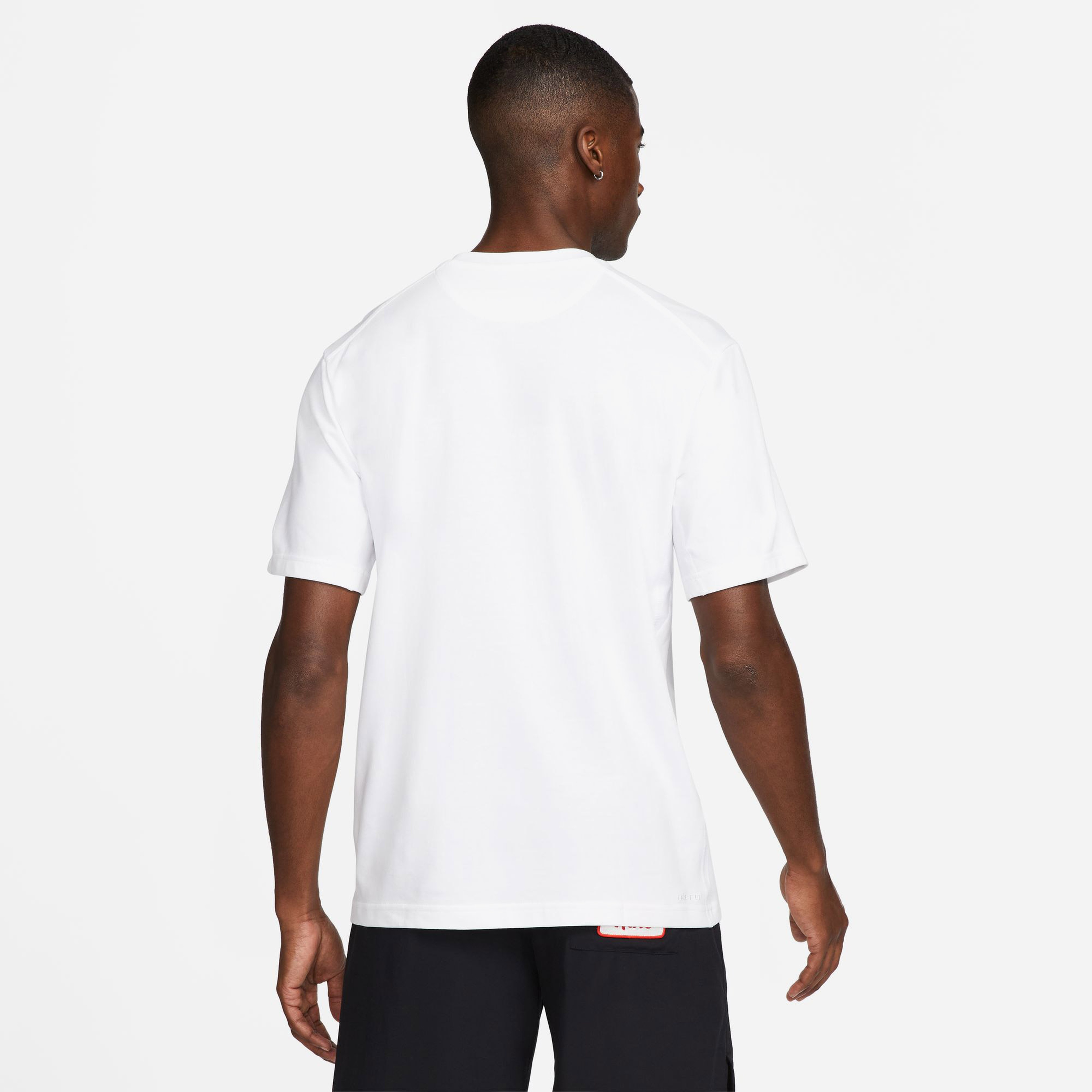 Nike Primary Erkek Beyaz Antrenman T-Shirt