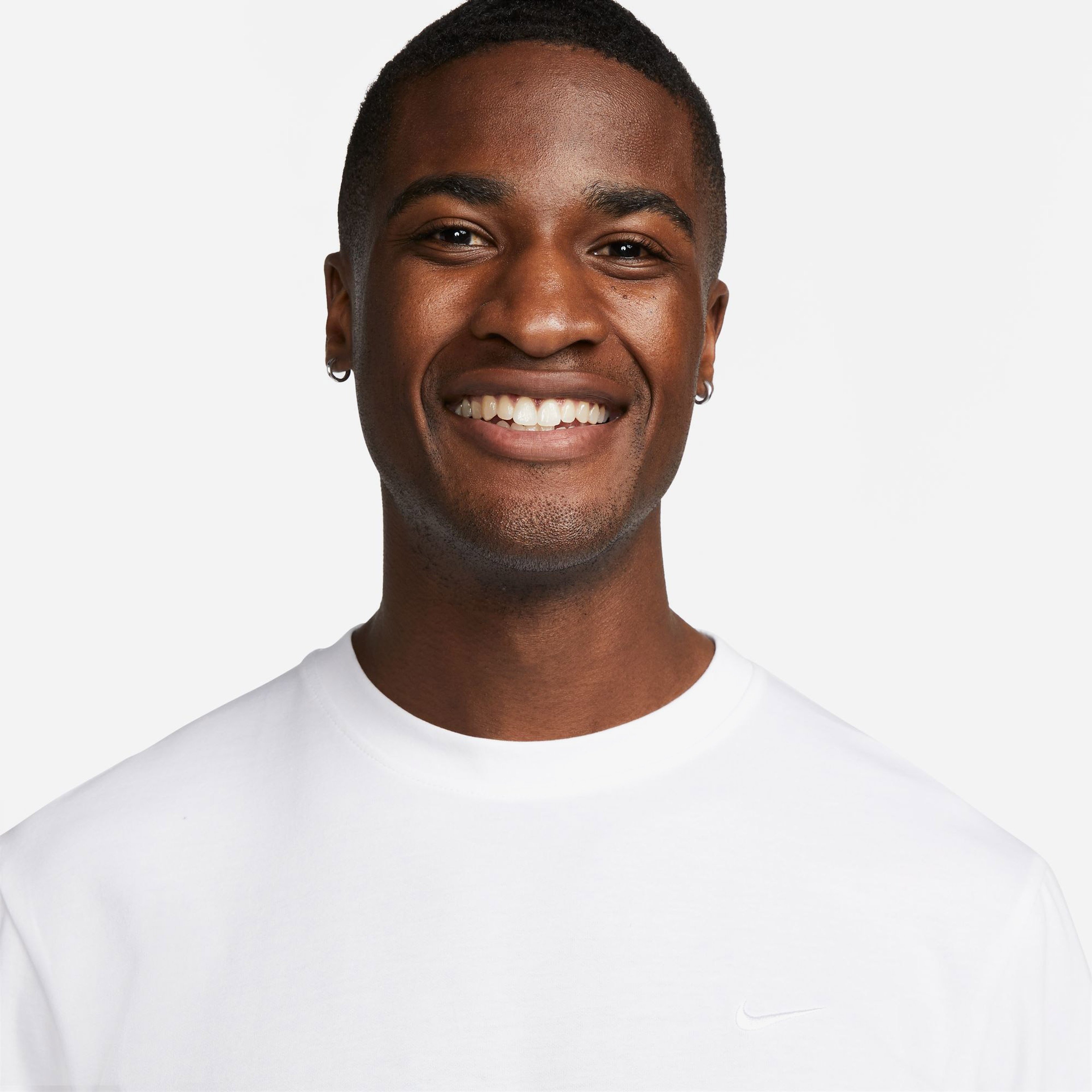 Nike Primary Erkek Beyaz Antrenman T-Shirt