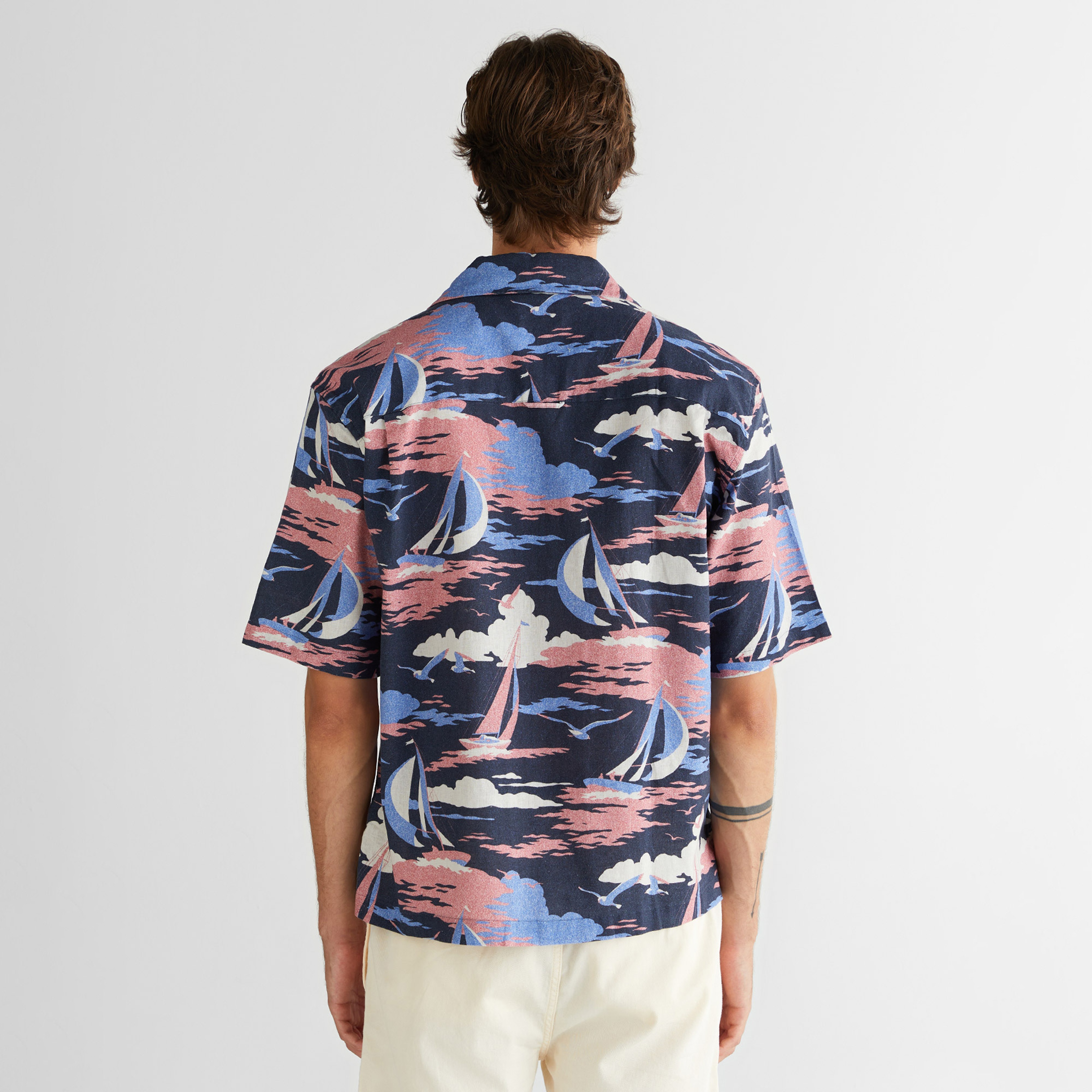 GANT Erkek Lacivert Relaxed Fit Klasik Yaka Desenli Gömlek