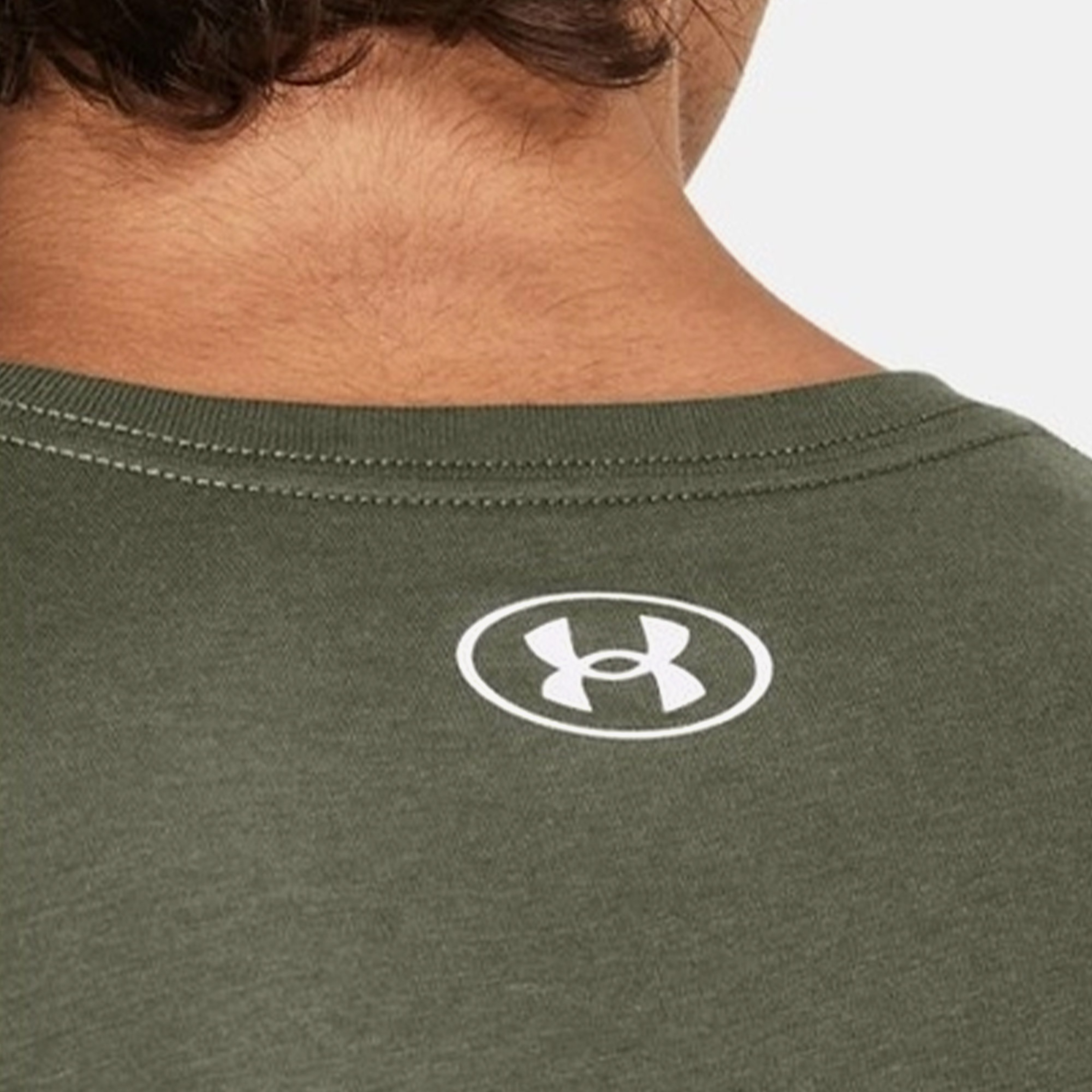 Under Armour Camo Chest Stripe Ss Erkek Yeşil T-Shirt