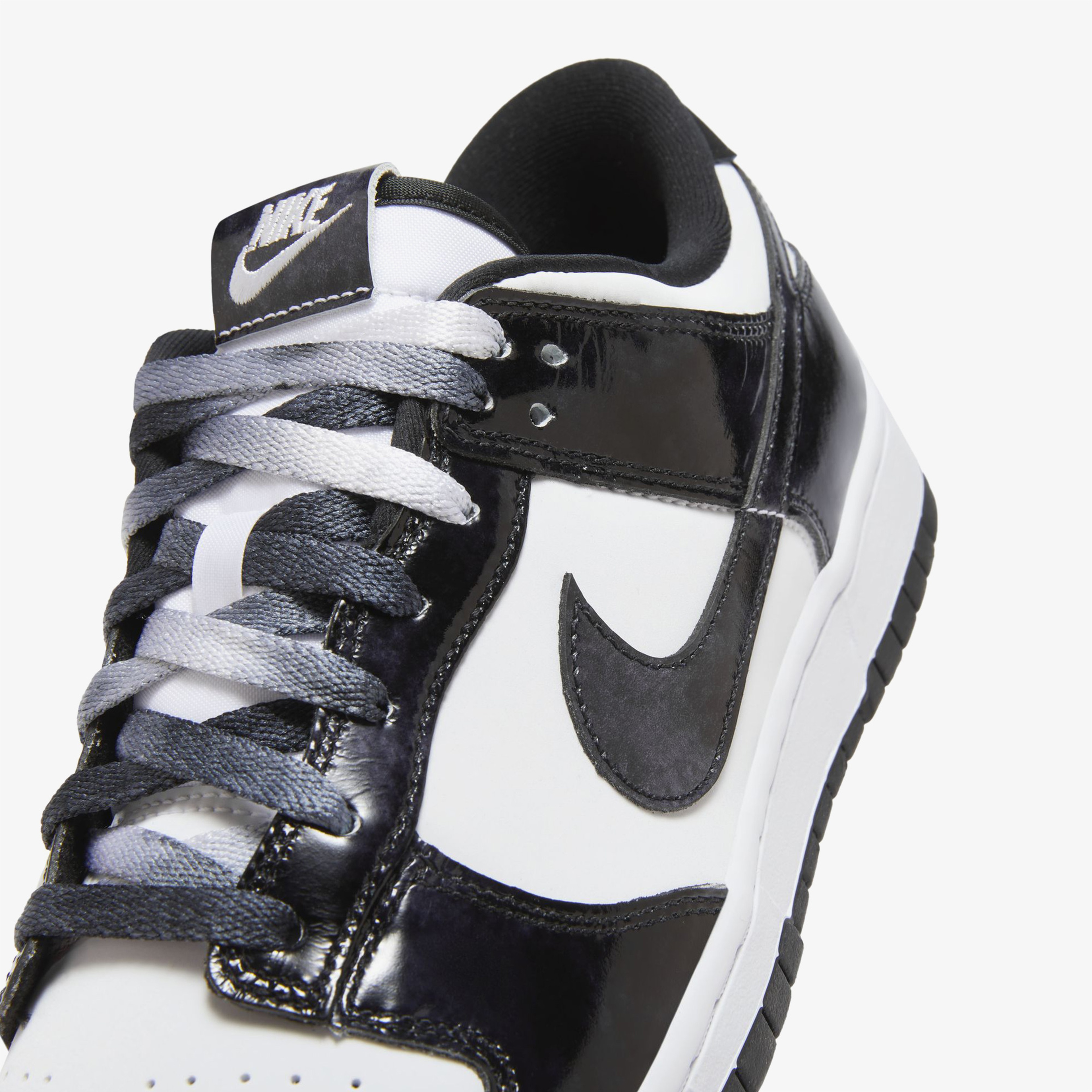 Nike Dunk Low Retro SE Erkek Beyaz Spor Ayakkabı