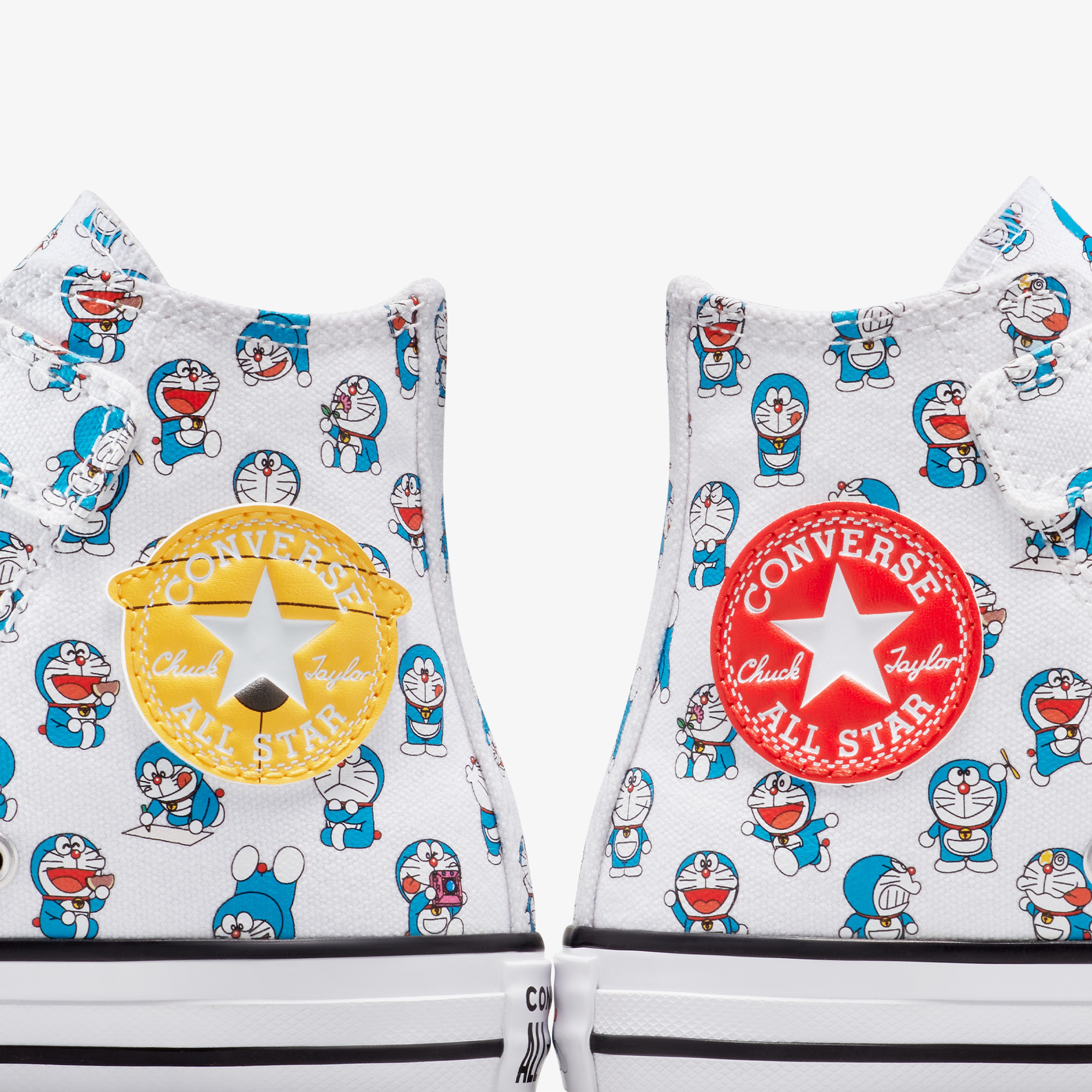 Converse x Doraemon Çocuk Beyaz Chuck Taylor All Star Sneaker