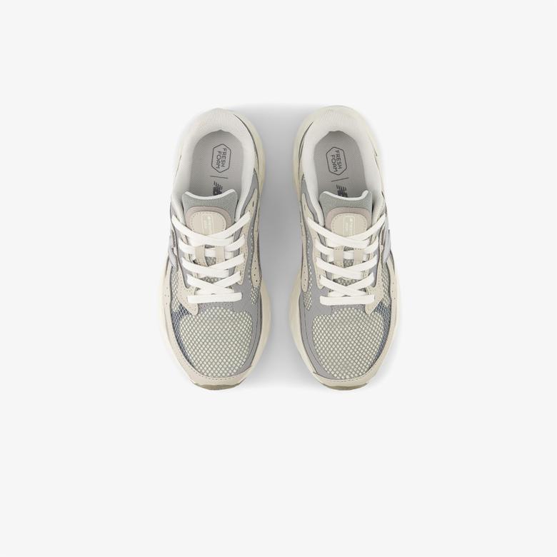 New Balance Arishi Kadın Bej Koşu Ayakkabısı