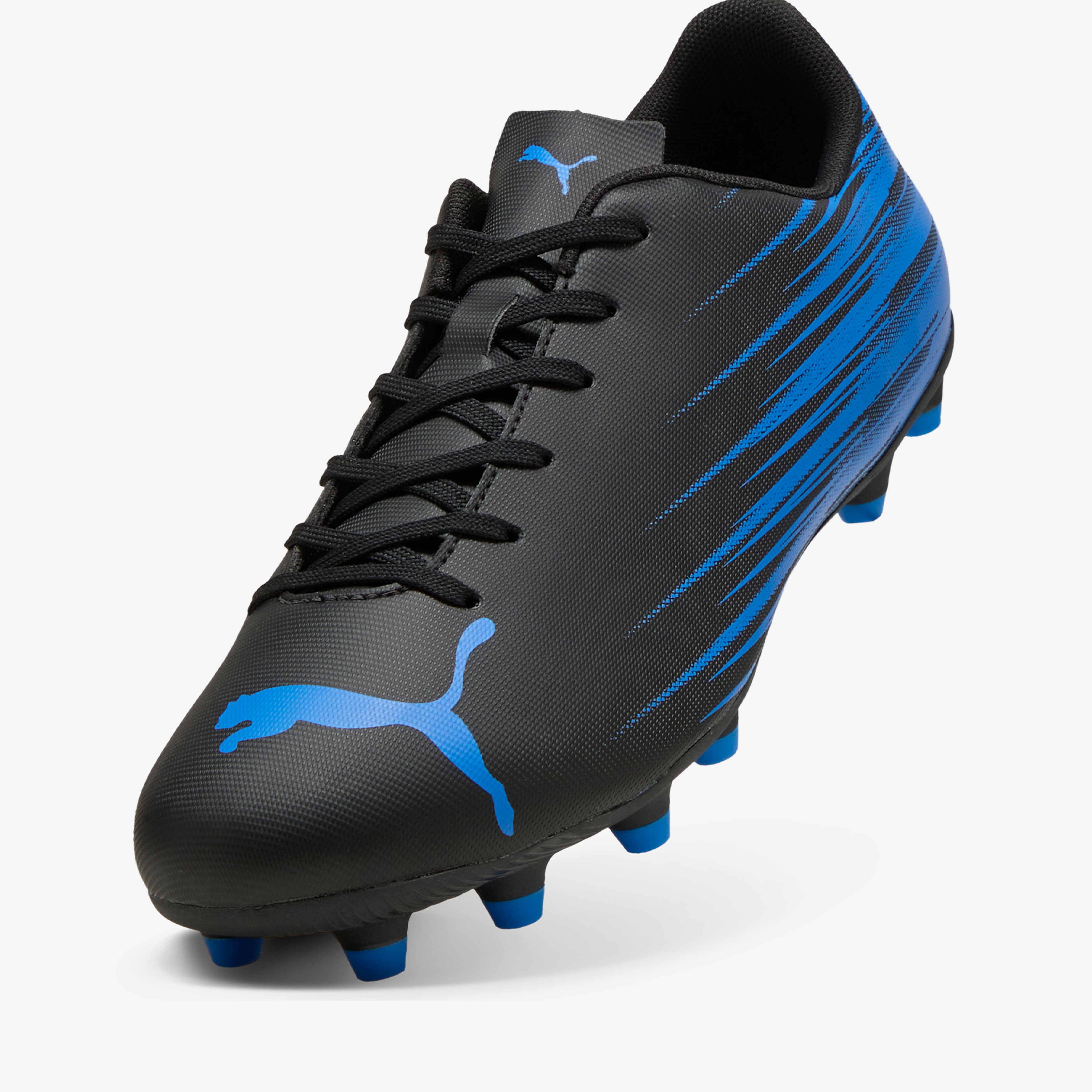 Puma Attacanto II Fg-Ag Erkek Siyah Çim Saha Kramponu