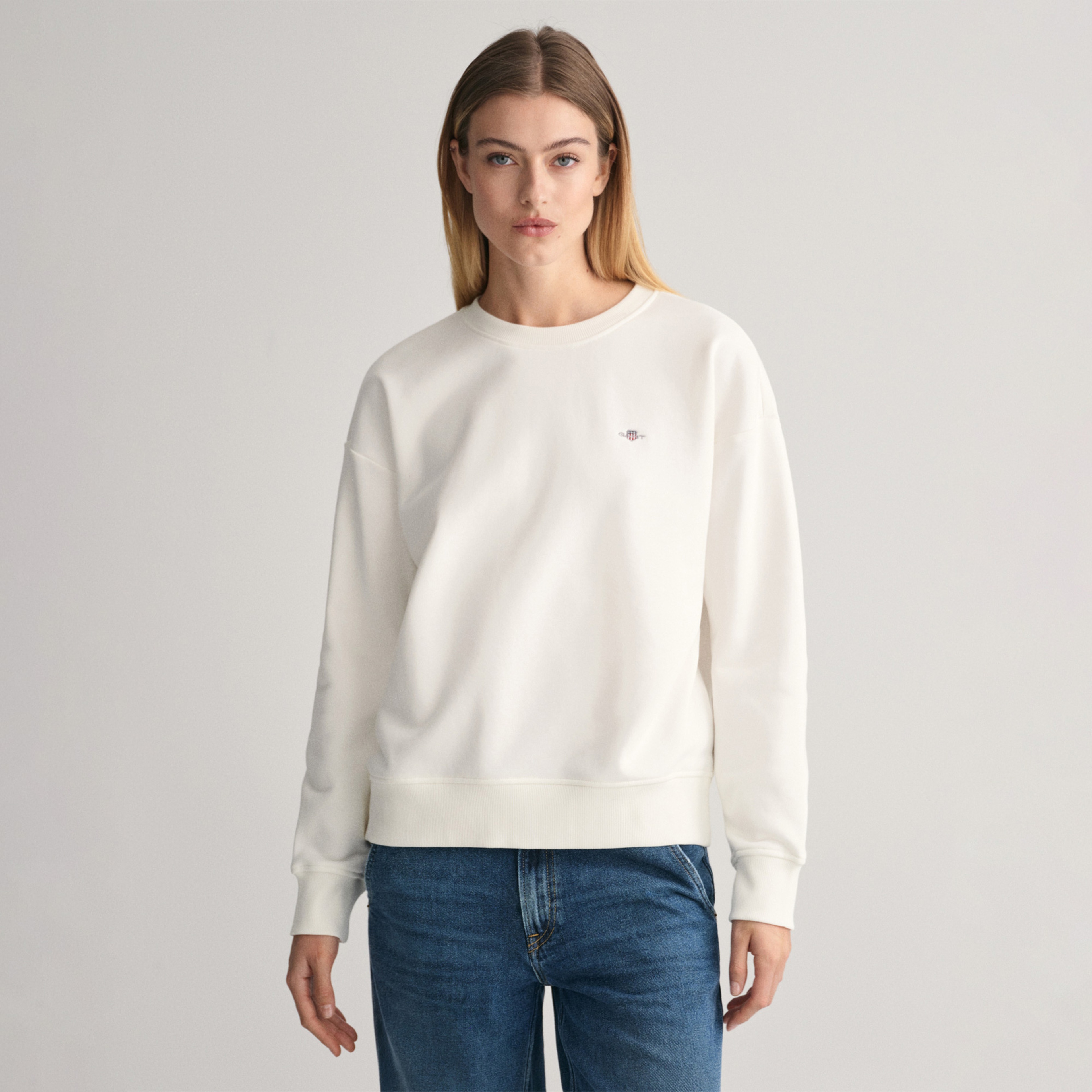 GANT Kadın Beyaz Relaxed Fit Bisiklet Yaka Sweatshirt