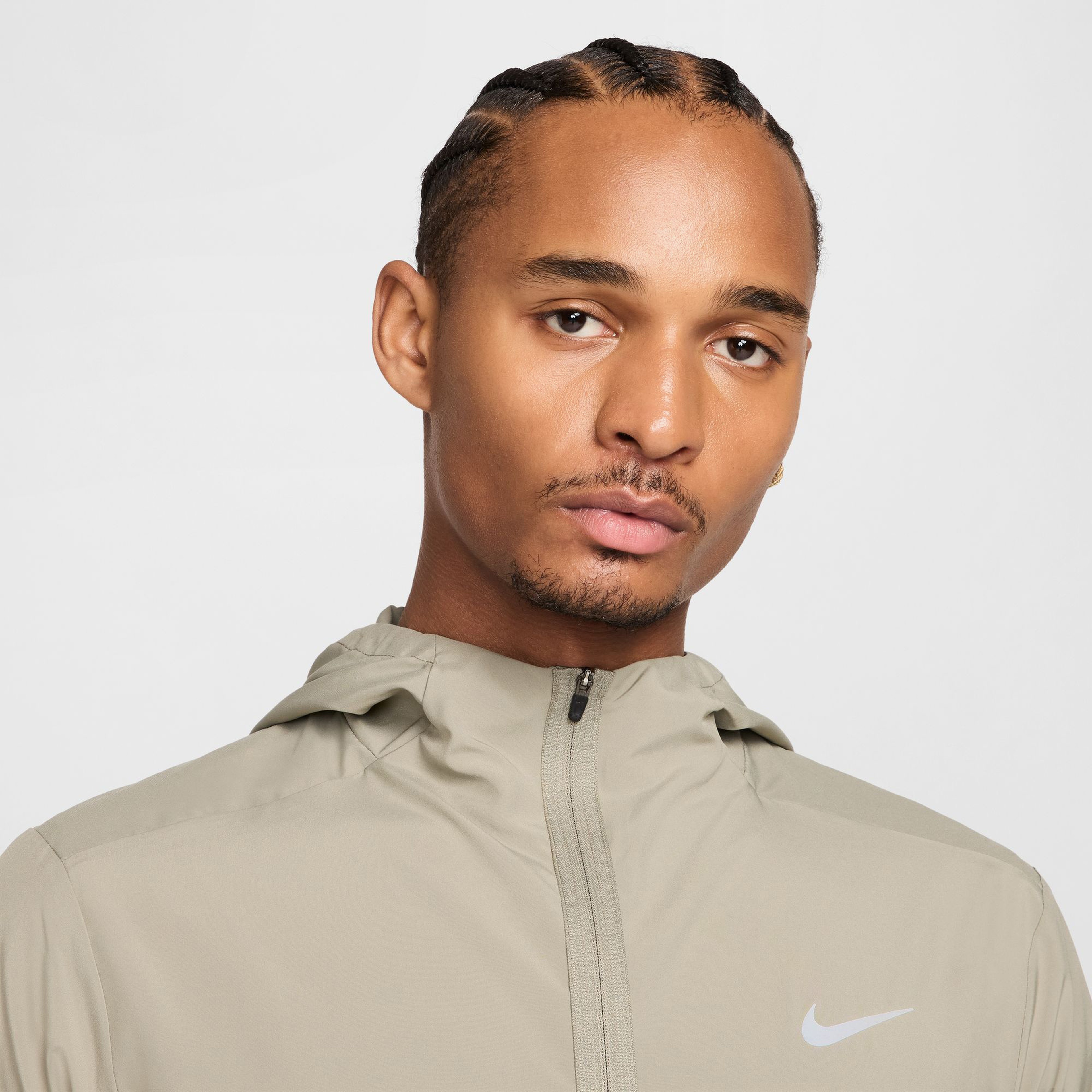 Nike Form Erkek Haki Antrenman Yağmurluğu