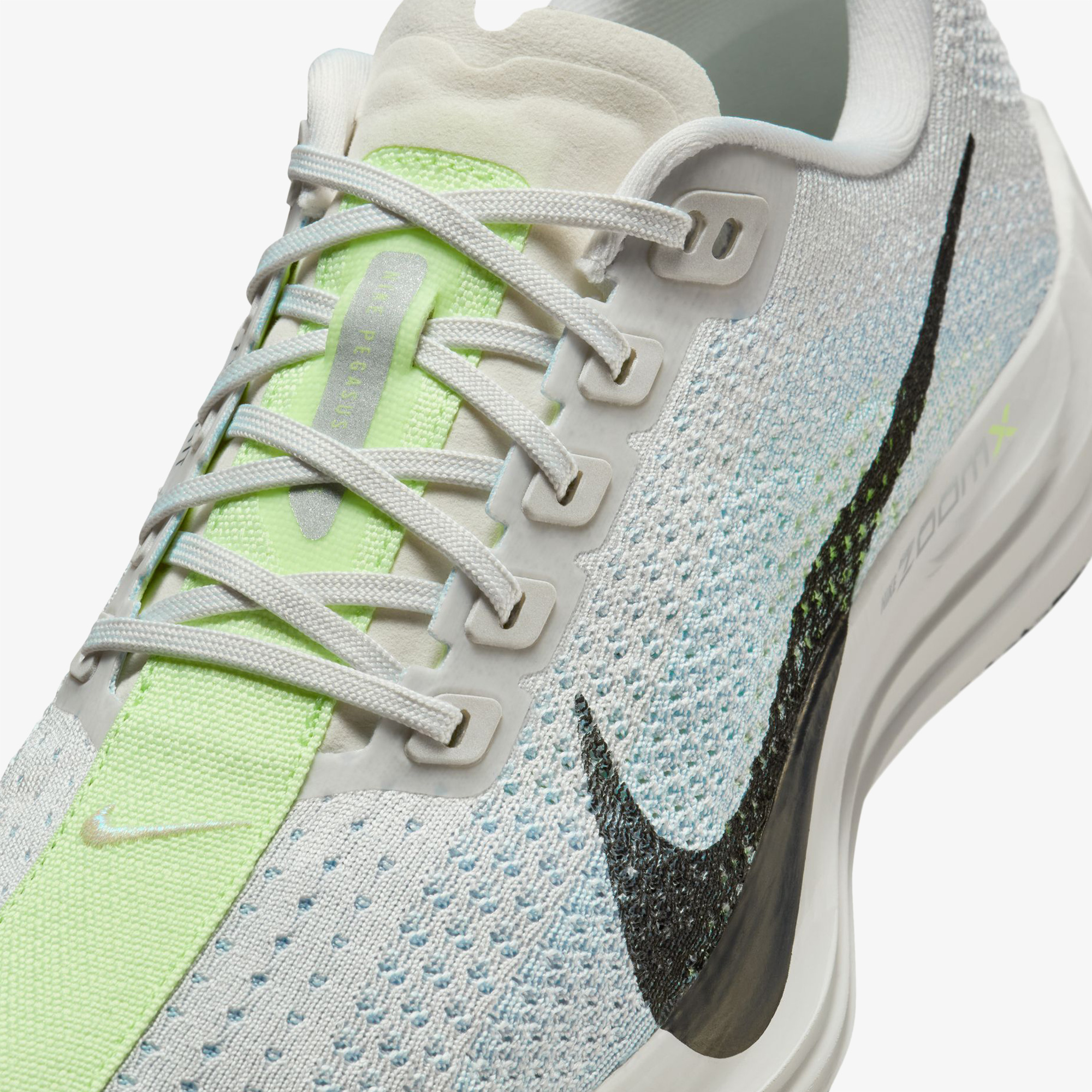 Nike Pegasus Plus Kadın Gri Koşu Ayakkabısı