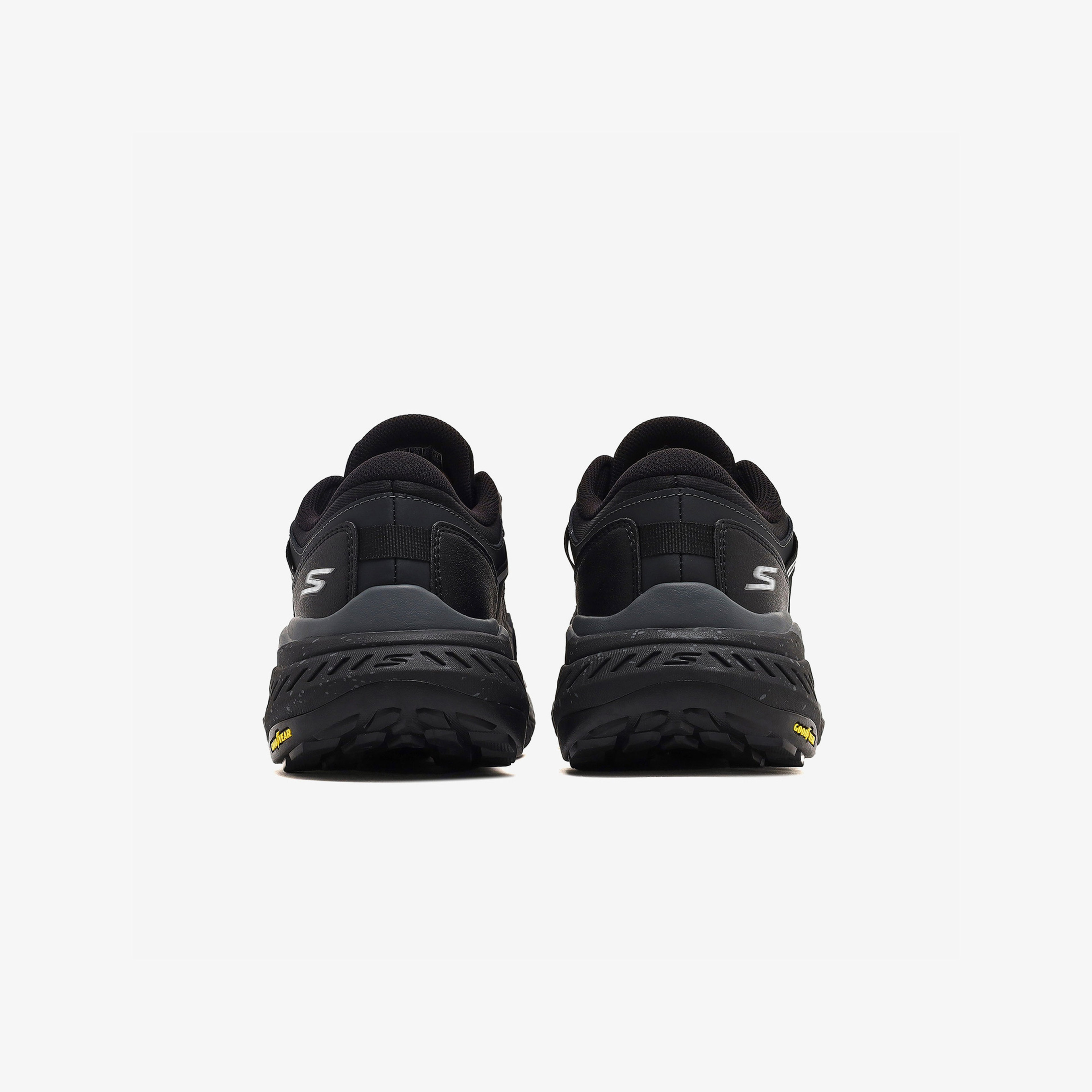 Skechers Max Cushioning Erkek Siyah Koşu Ayakkabısı