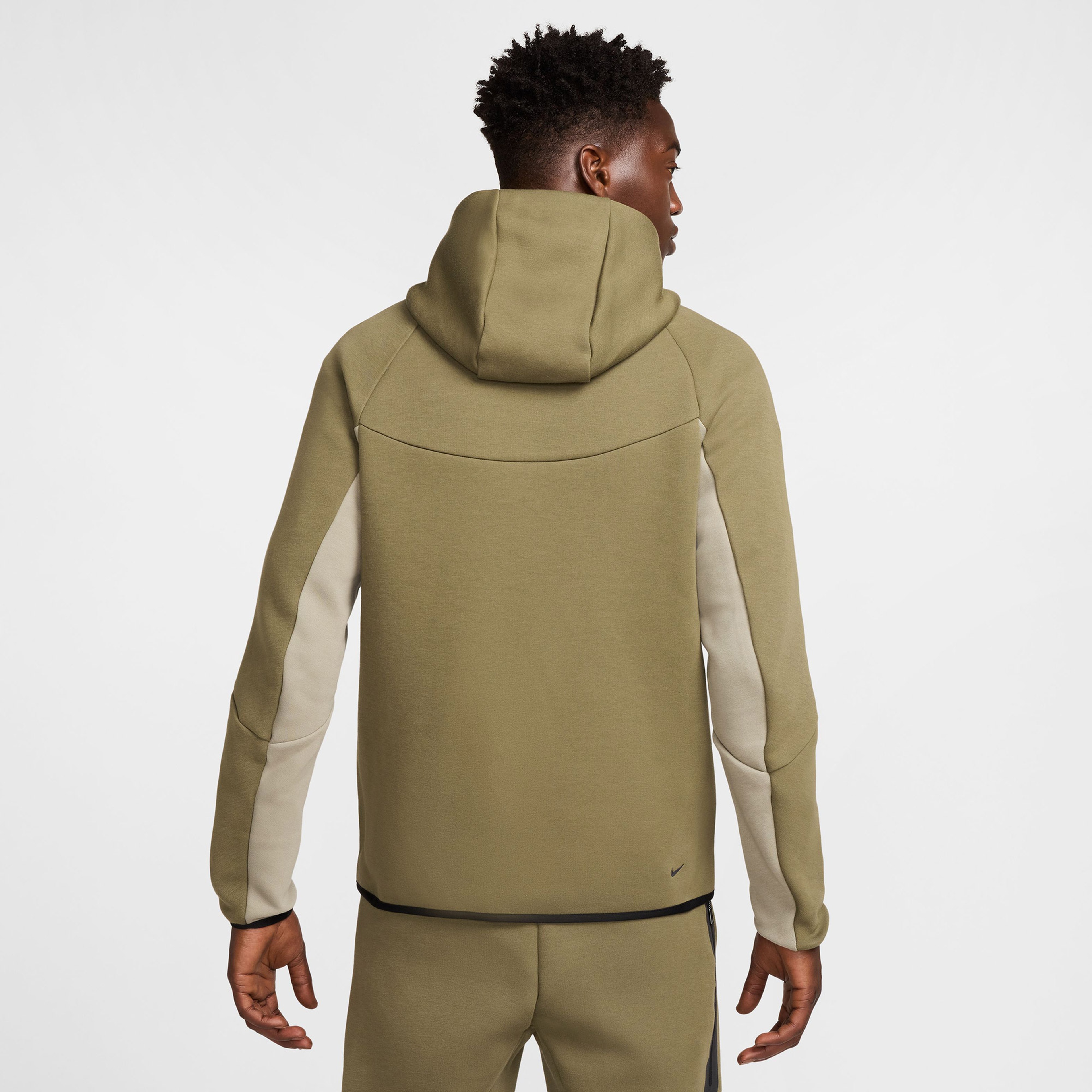 Nike Tech Fleece Erkek Yeşil Yağmurluk