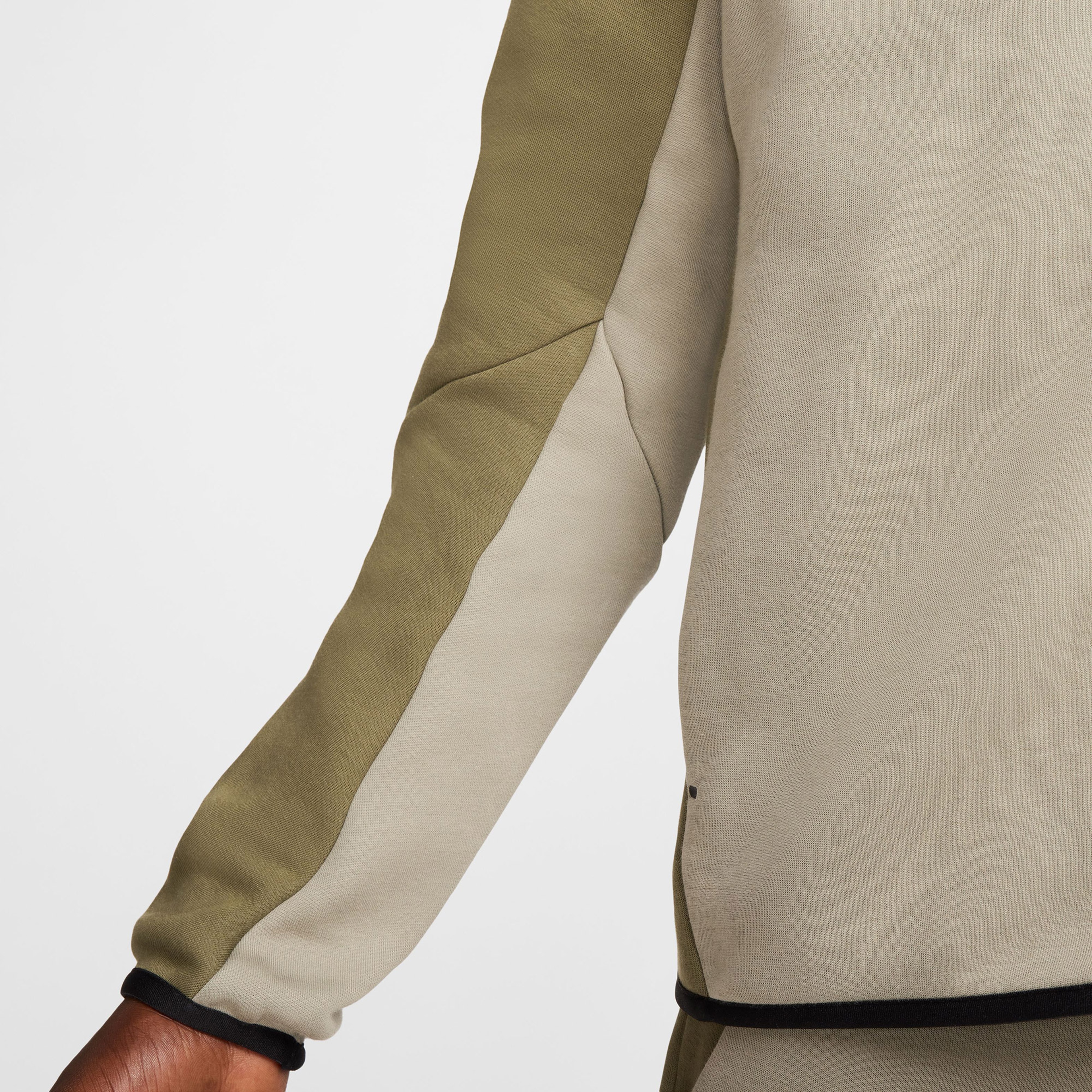Nike Tech Fleece Erkek Yeşil Yağmurluk