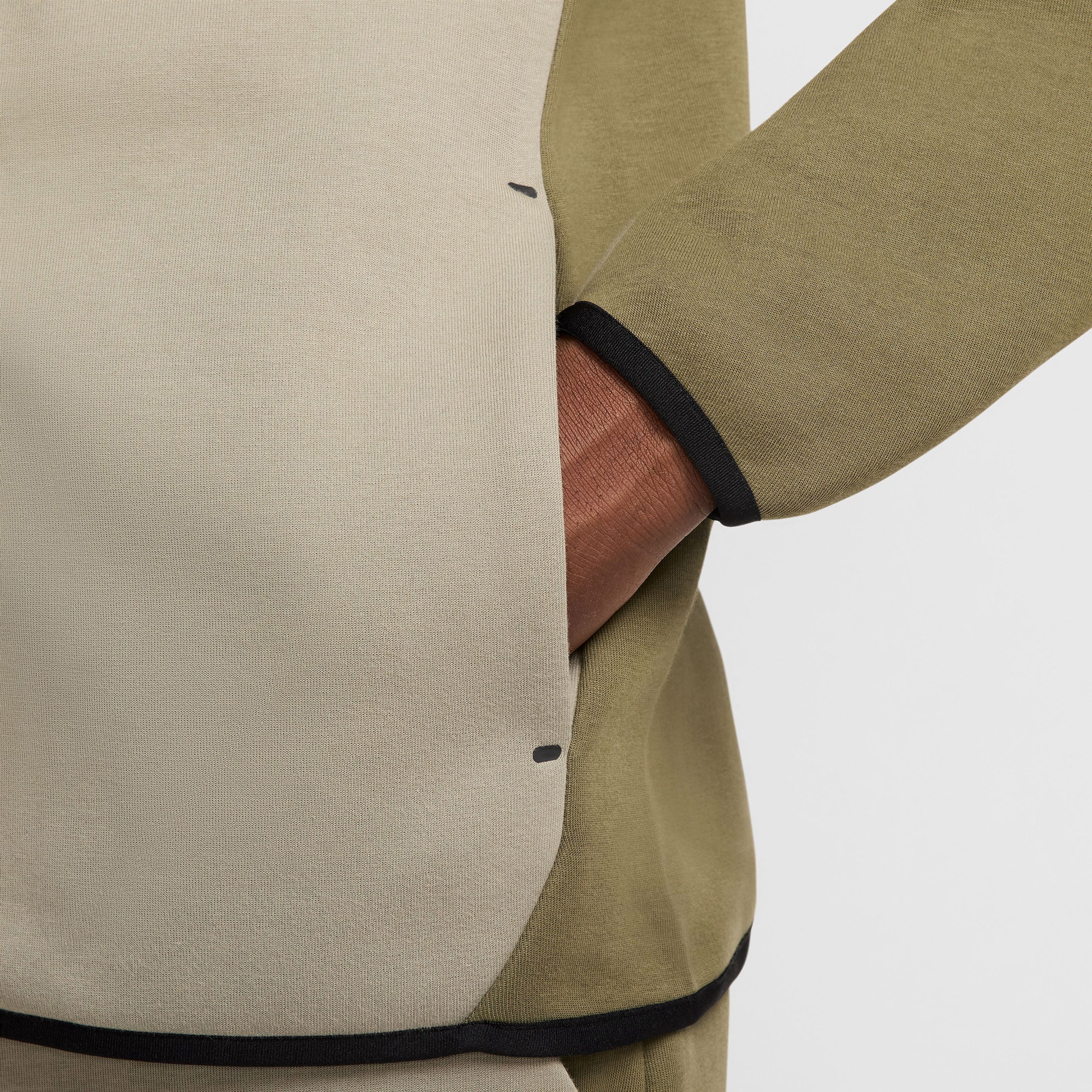 Nike Tech Fleece Erkek Yeşil Yağmurluk