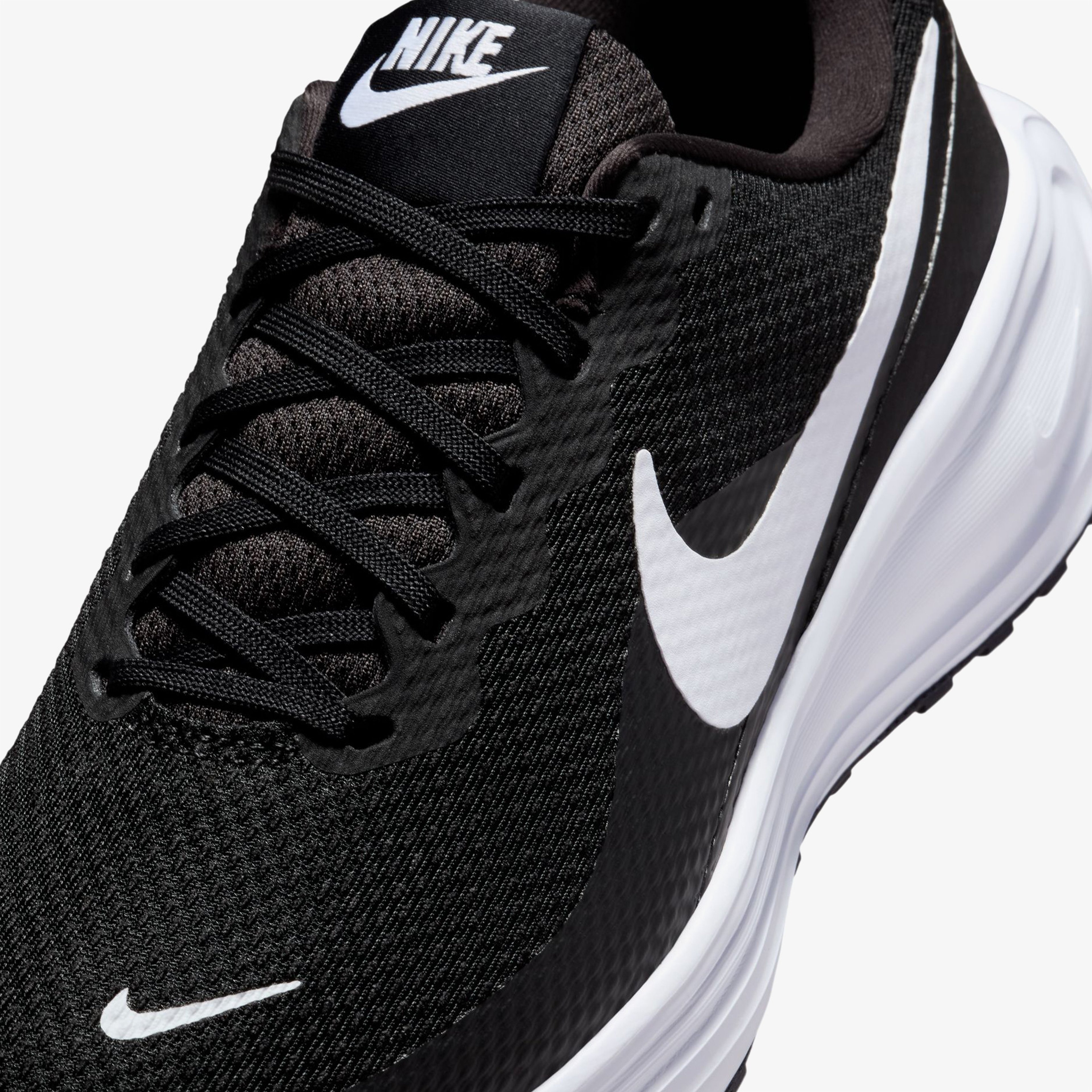 Nike Revolution 8 Kadın Siyah Koşu Ayakkabısı