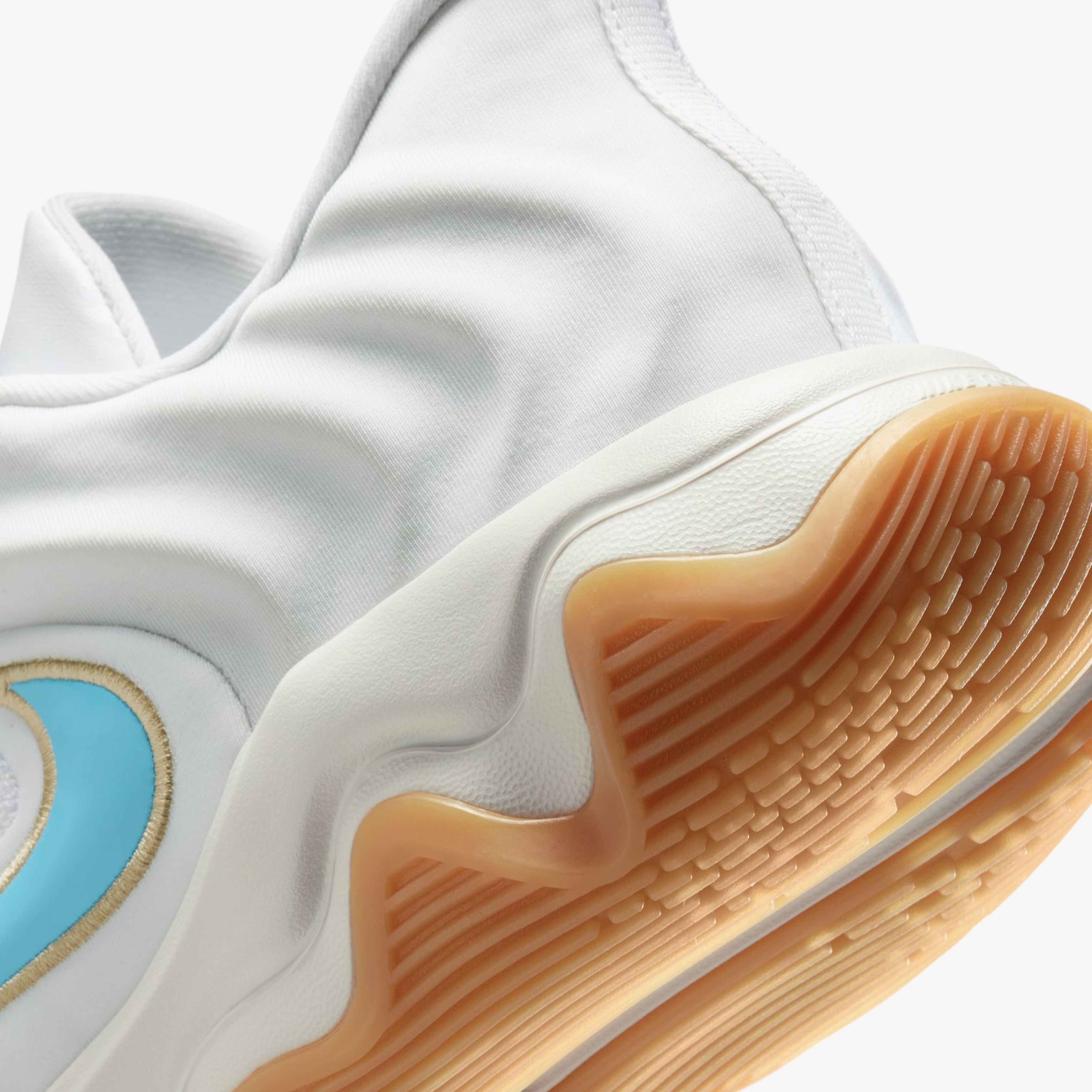 Nike Giannis Immortality 4 Erkek Beyaz Basketbol Ayakkabısı