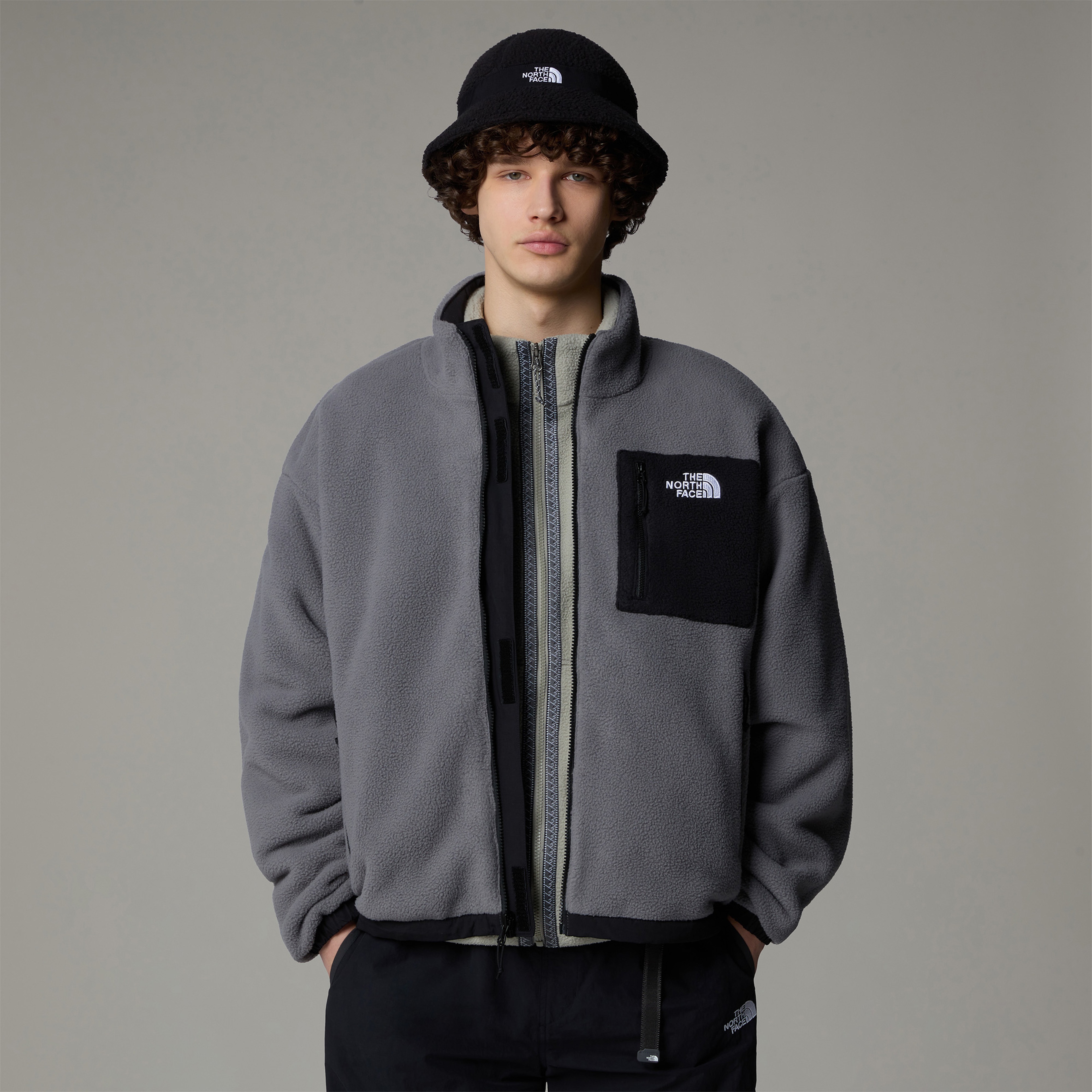 The North Face Erkek Yumiori Siyah/Koyu Gri Çift Taraflı Polar Mont