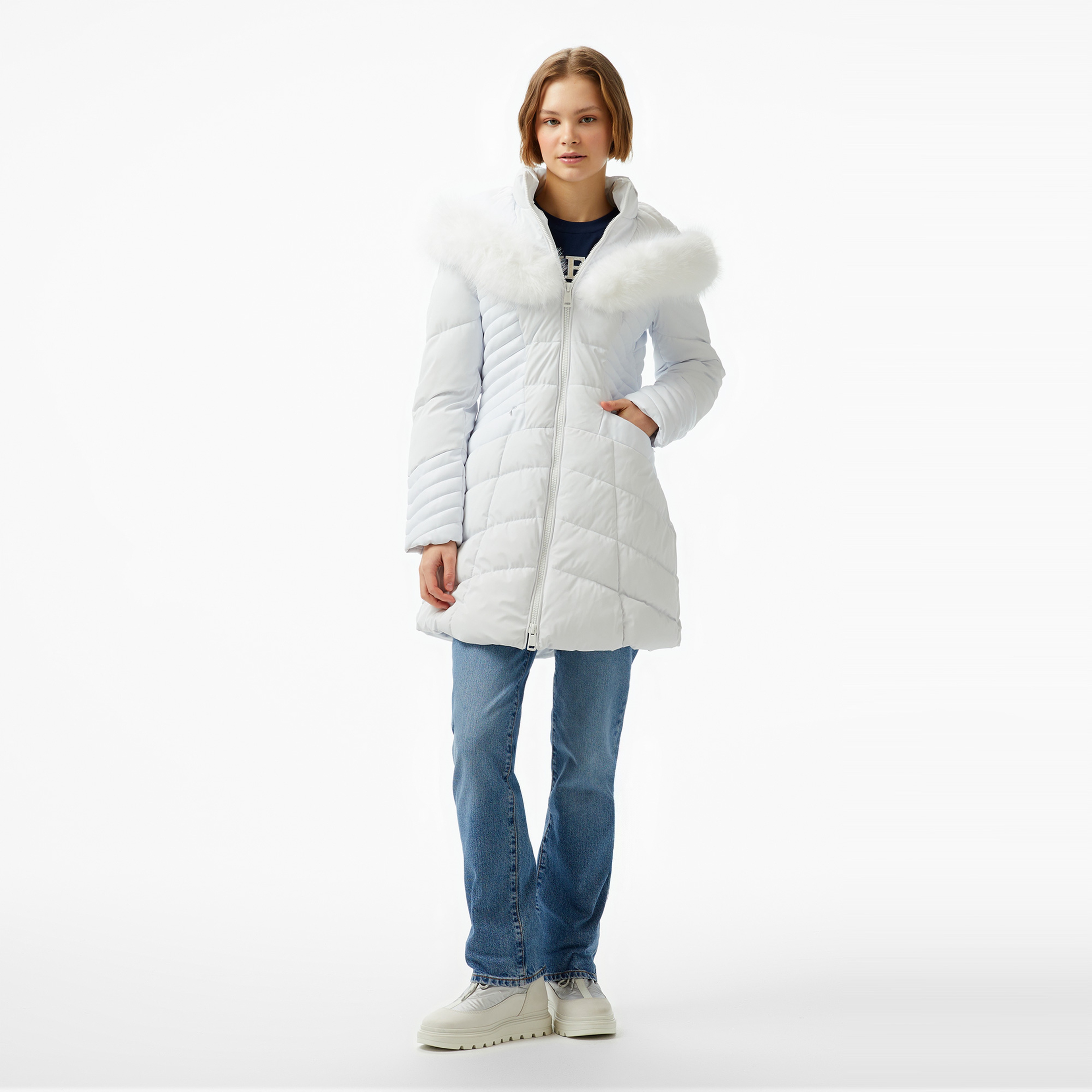 Guess Kadın Beyaz Mont