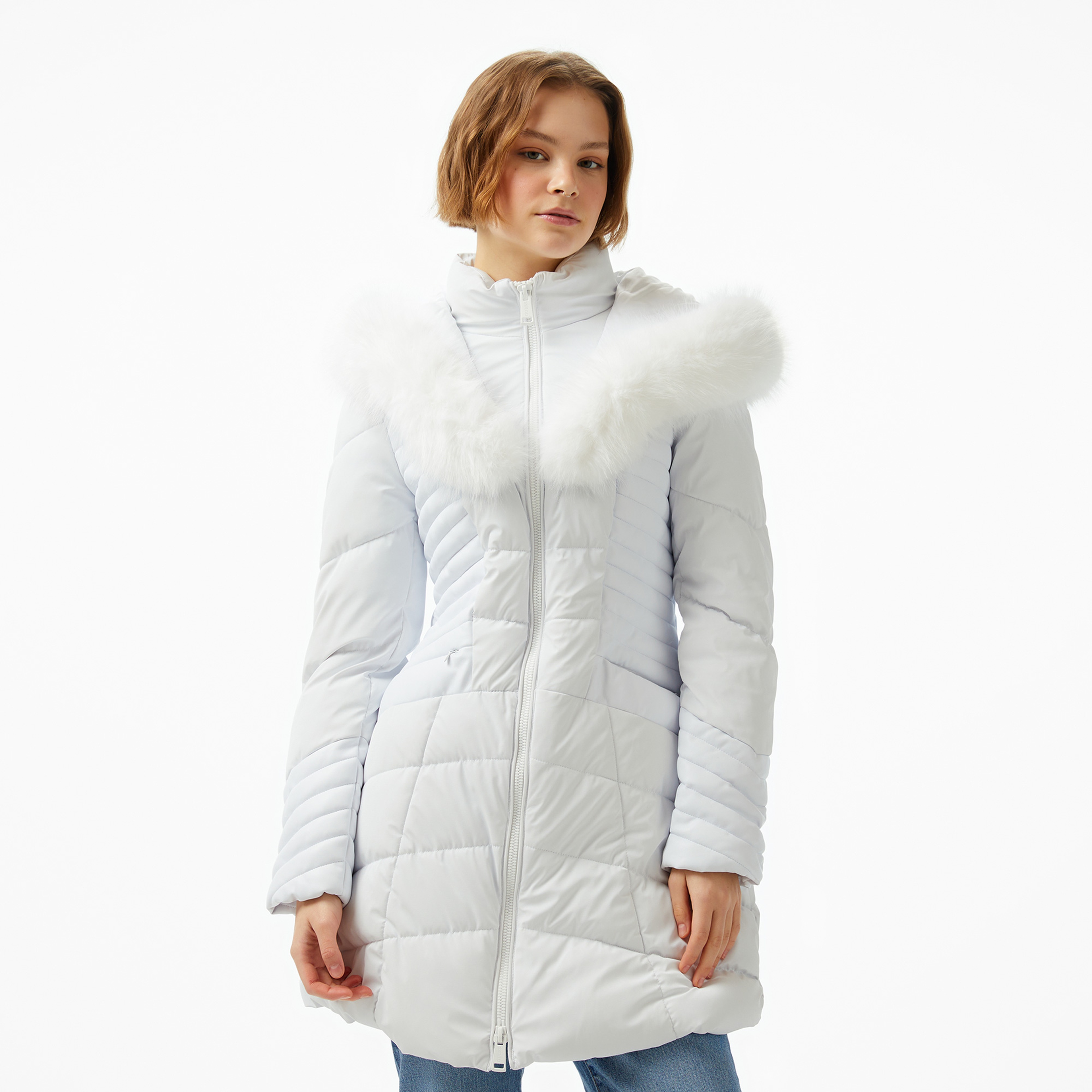 Guess Kadın Beyaz Mont