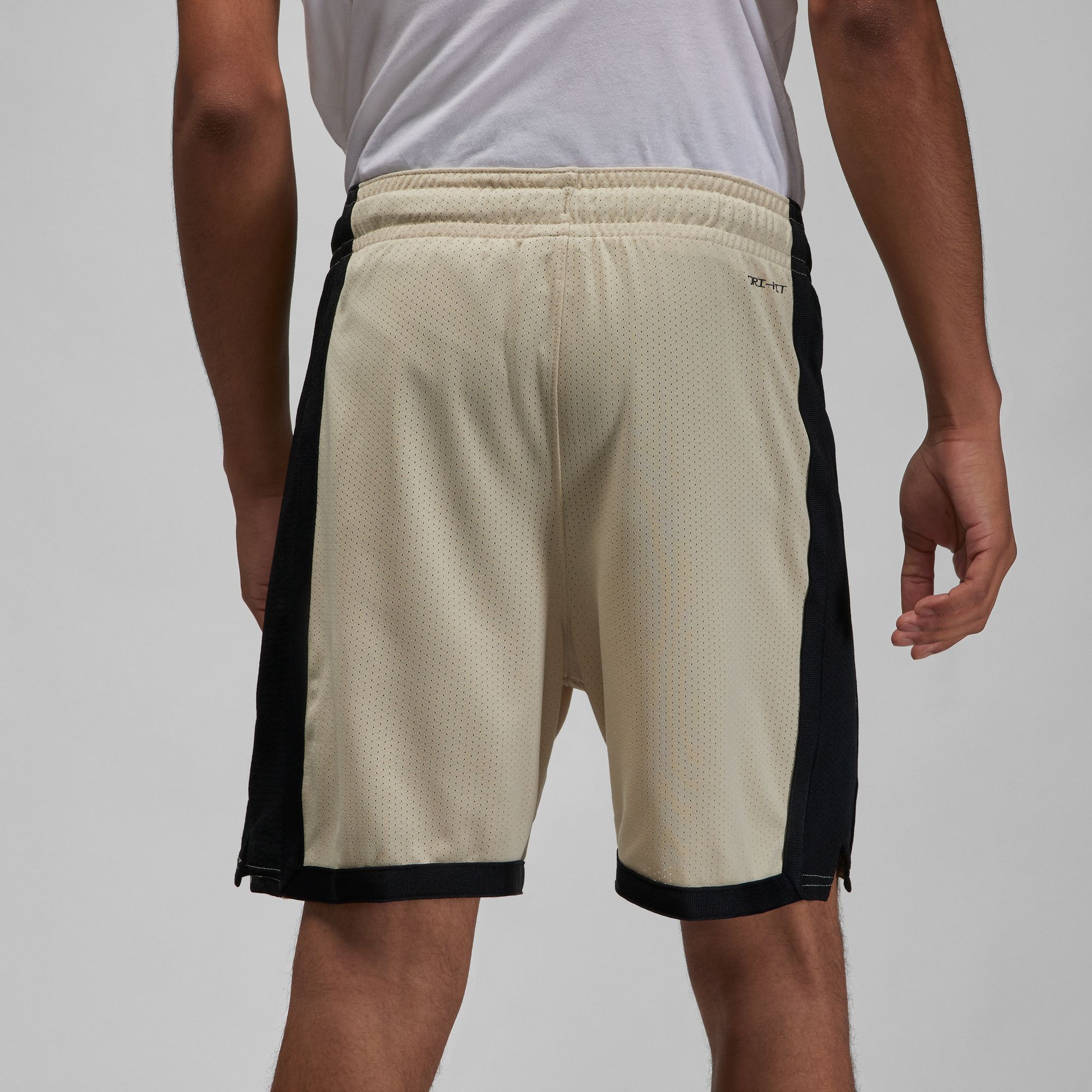 Jordan Dri-FIT Erkek Bej Şort