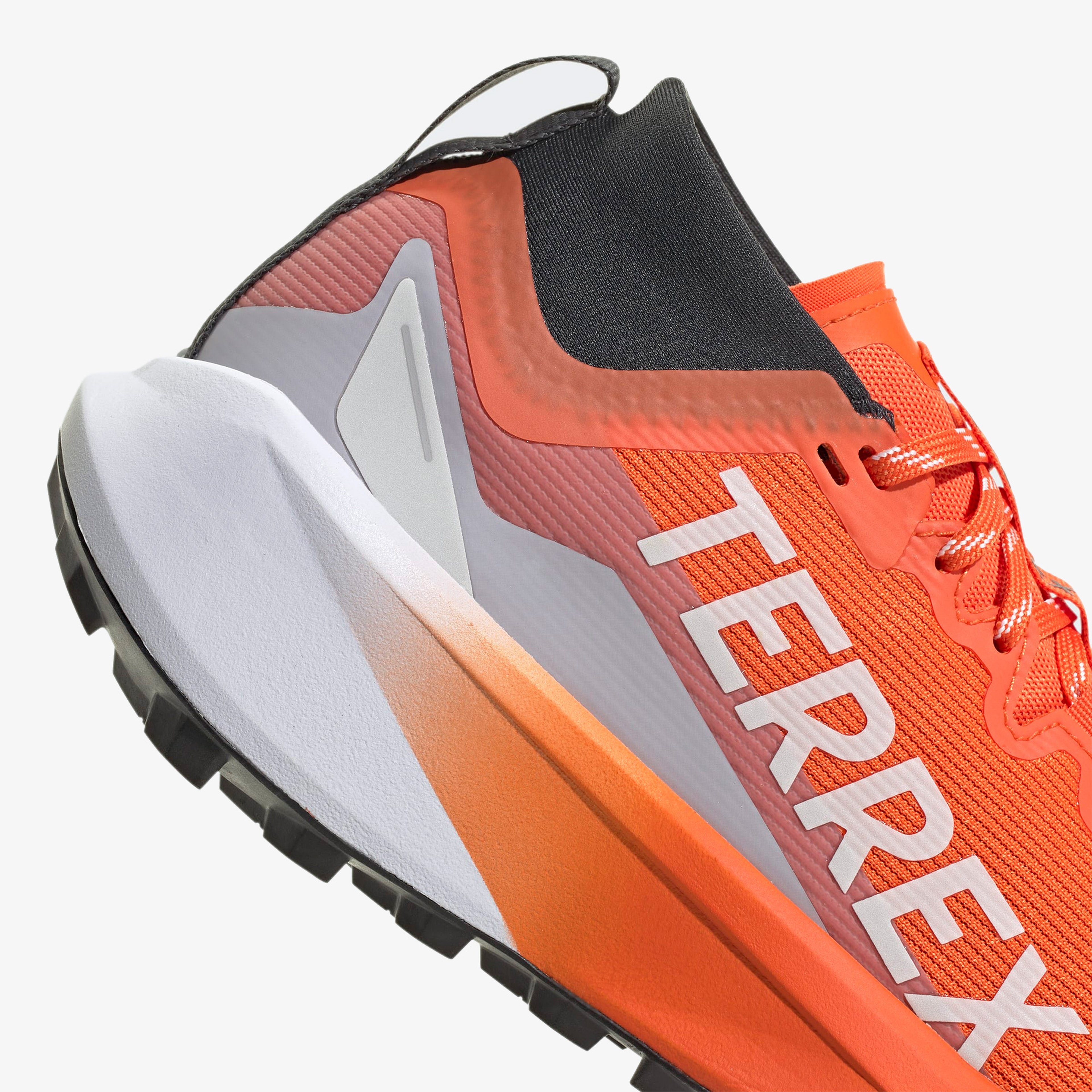 adidas Terrex Agravic Gore-Tex Kadın Turuncu Koşu Ayakkabısı