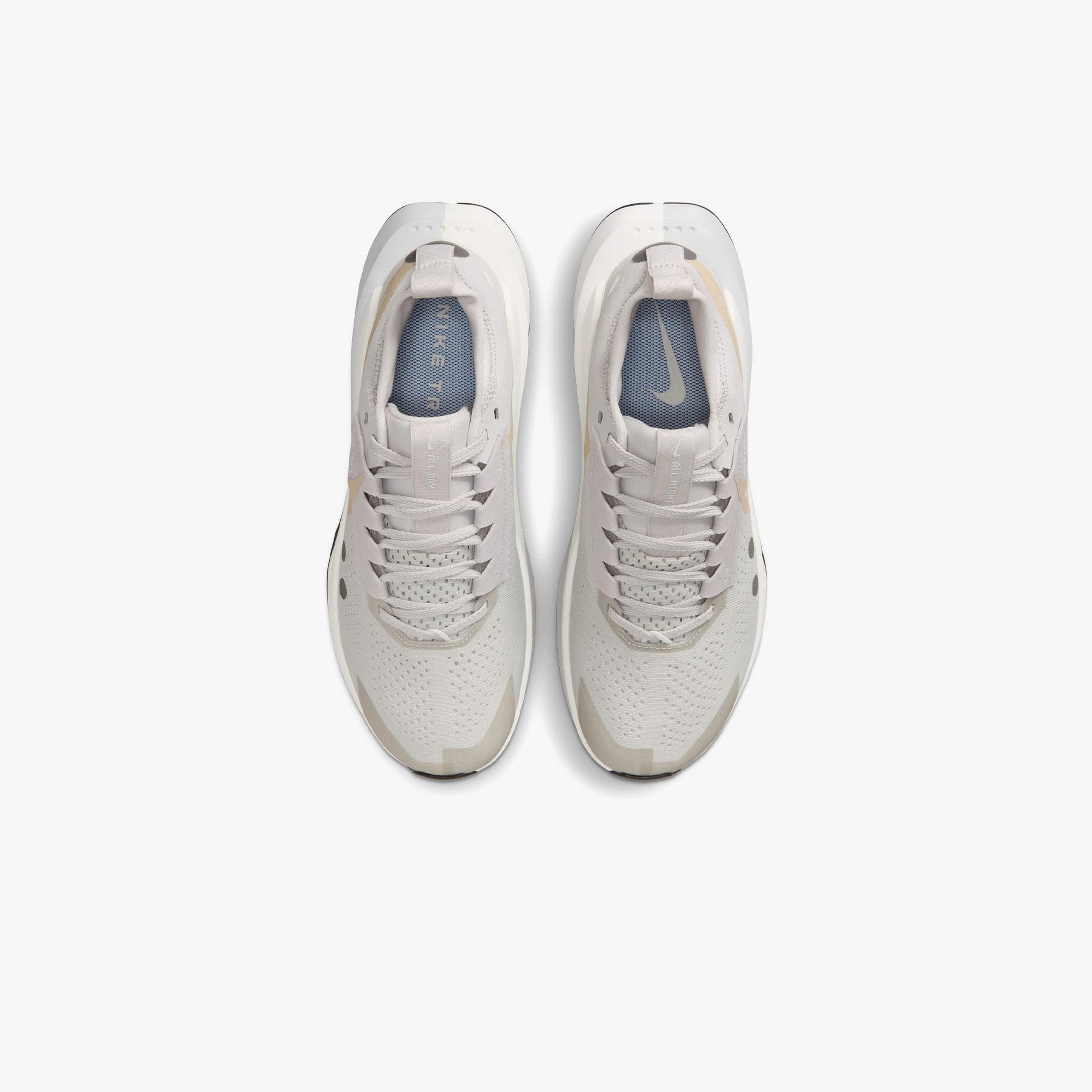 Nike Zegama 2 Kadın Gri Koşu Ayakkabısı