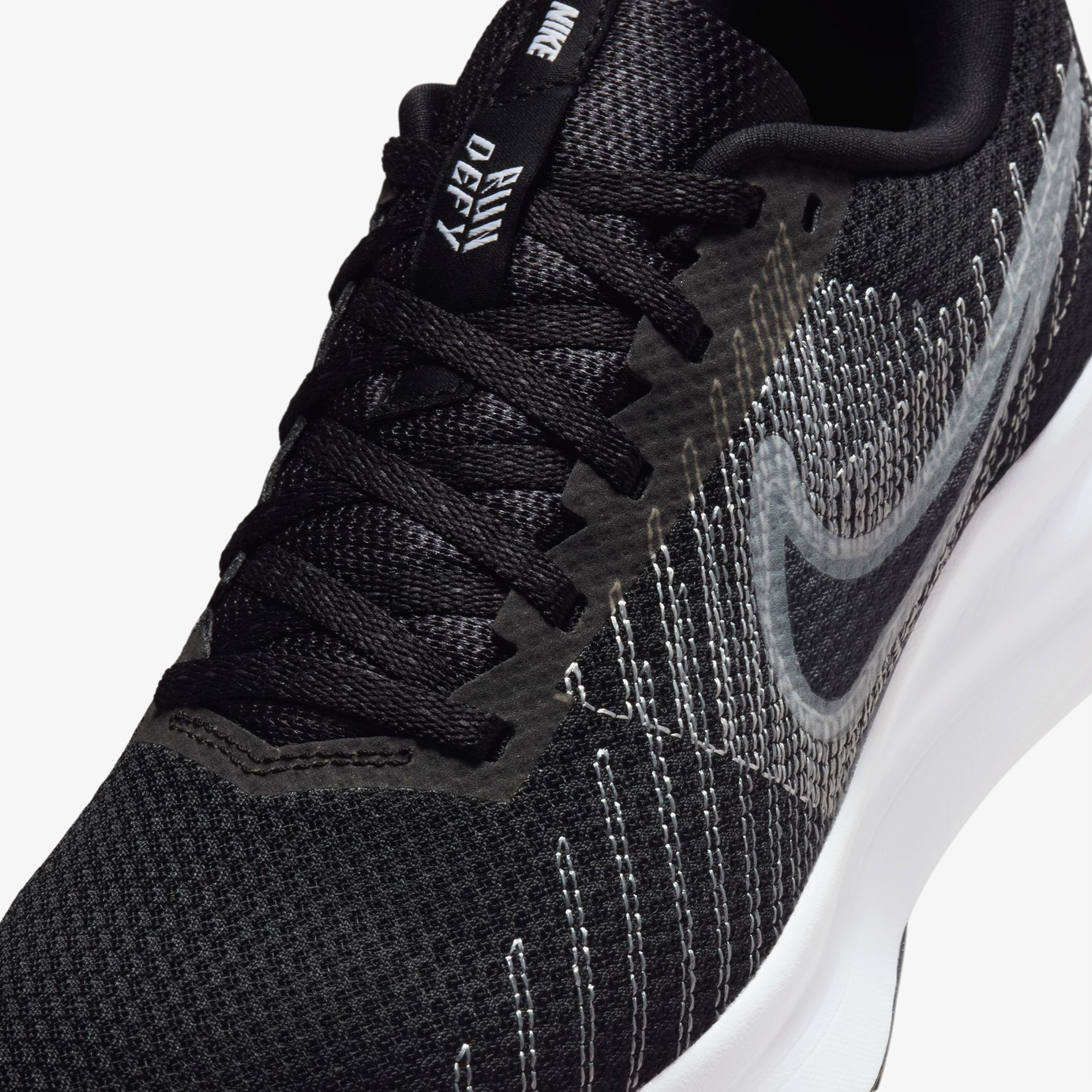 Nike Run Defy Kadın Siyah Koşu Ayakkabısı