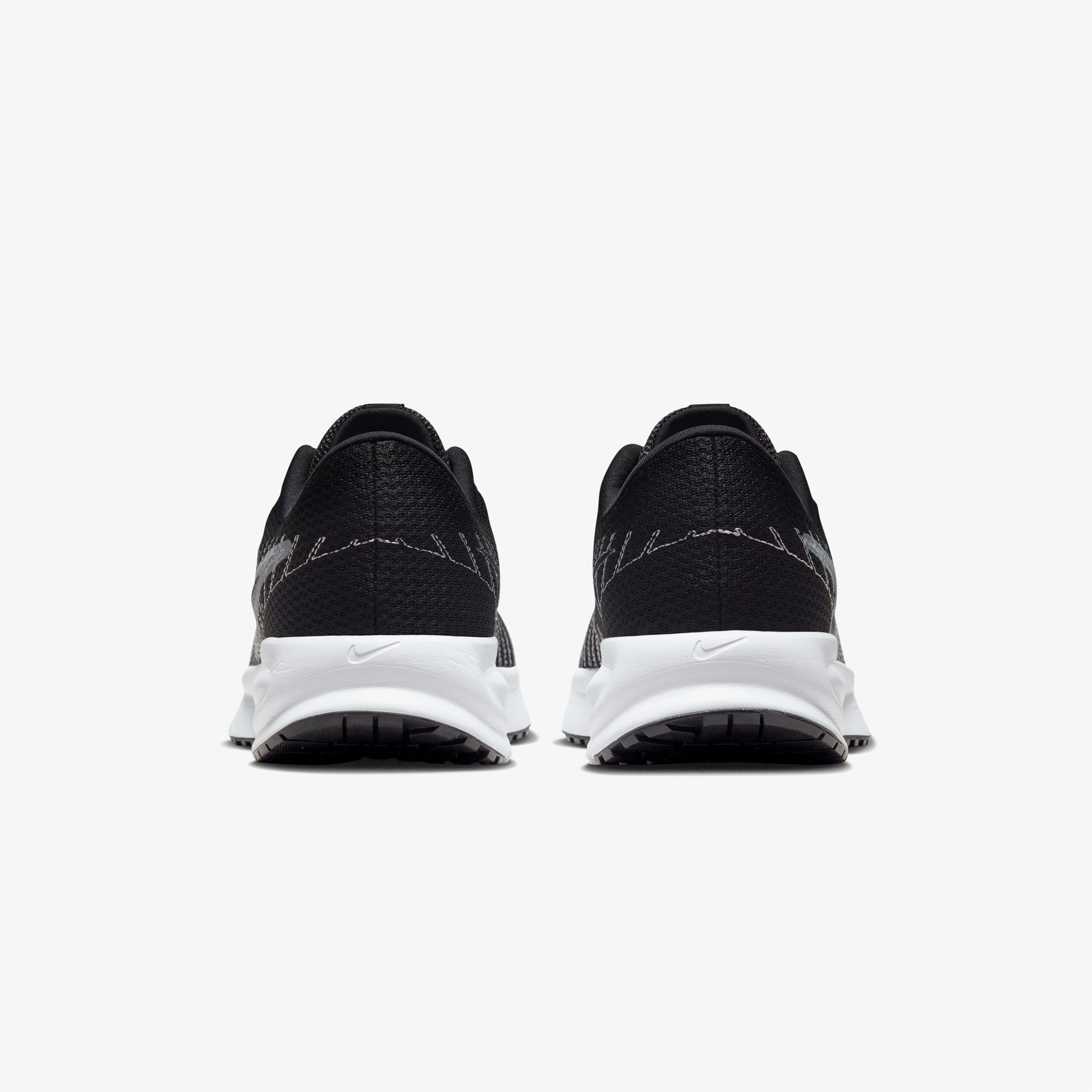 Nike Run Defy Kadın Siyah Koşu Ayakkabısı