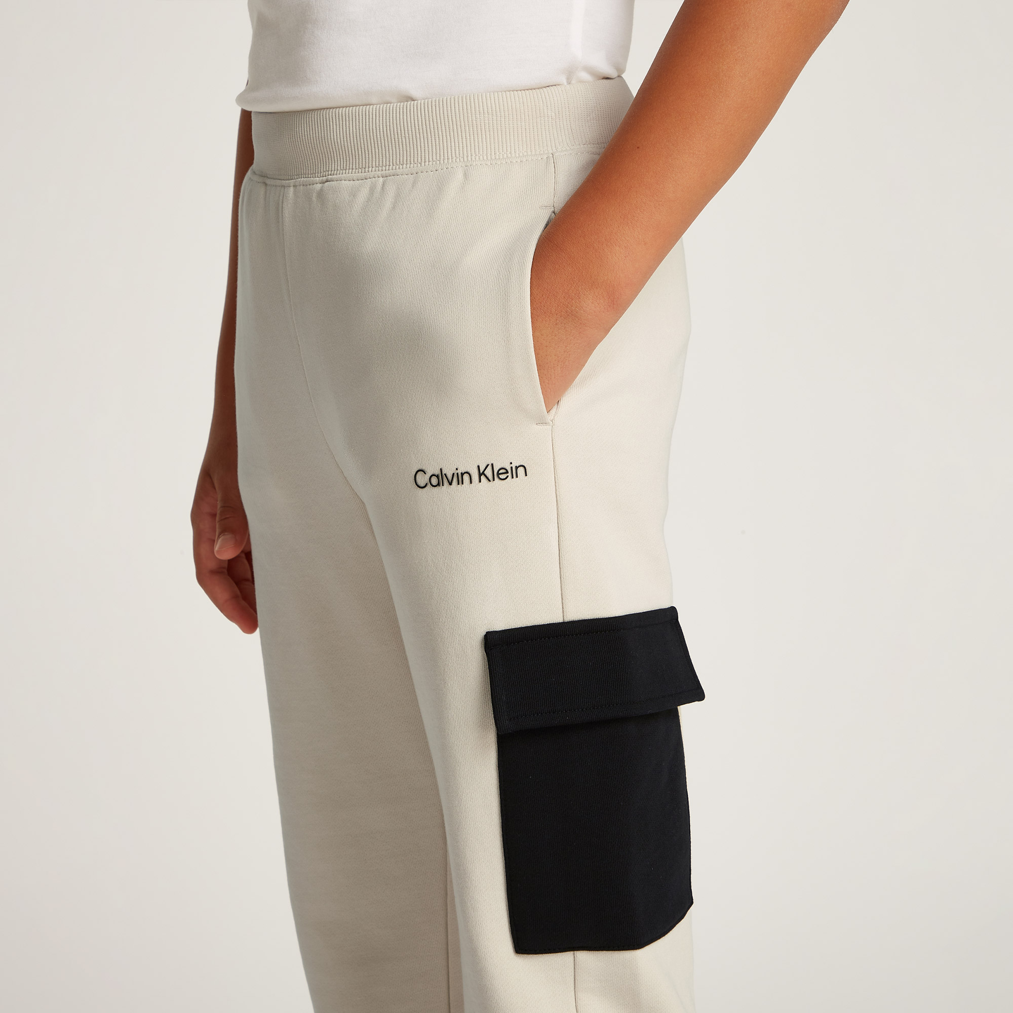 Calvin Klein Cargo Jogger Çocuk Bej Eşofman Altı