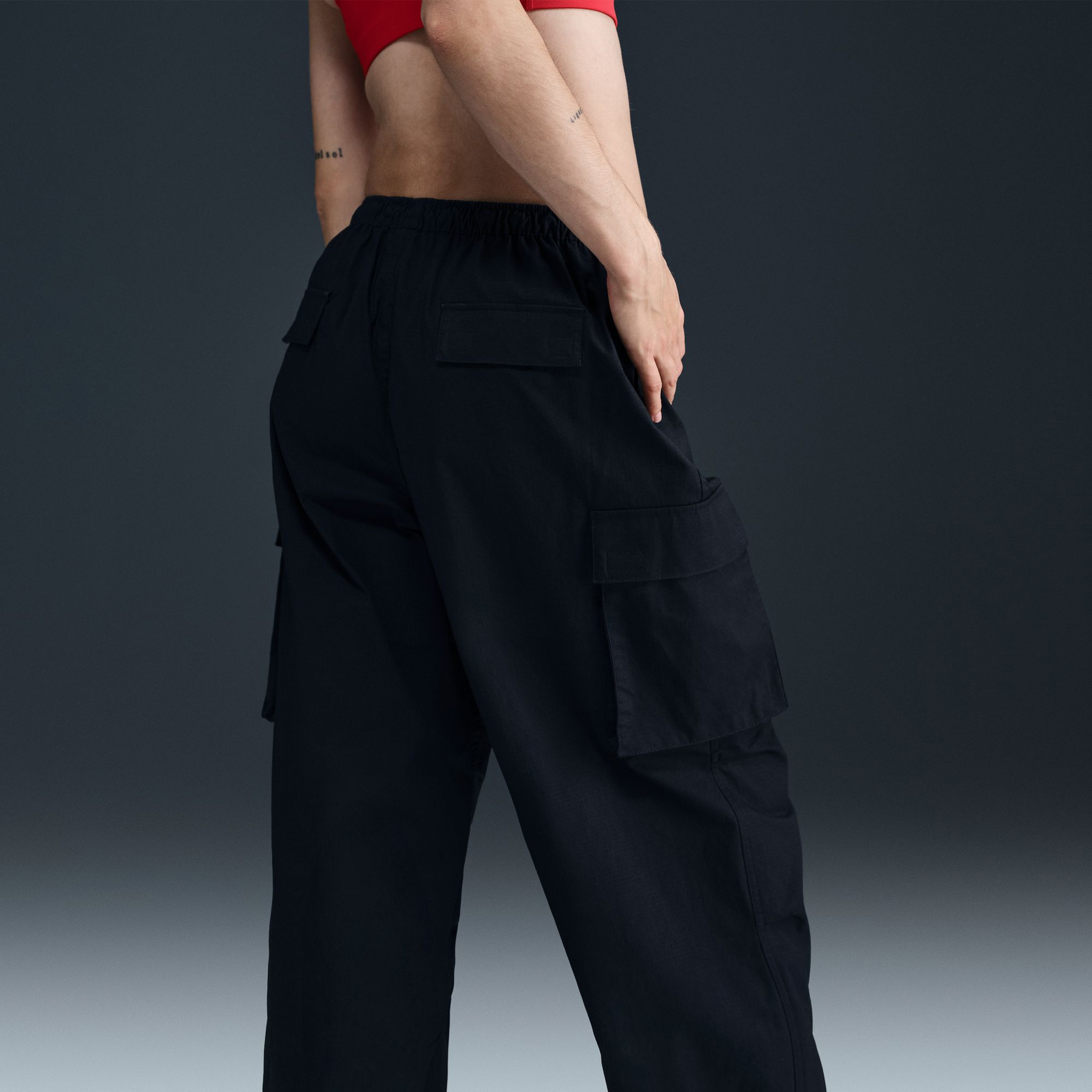 Nike Sportswear Woven Fabric High Waisted Kadın Siyah Kargo Pantolon