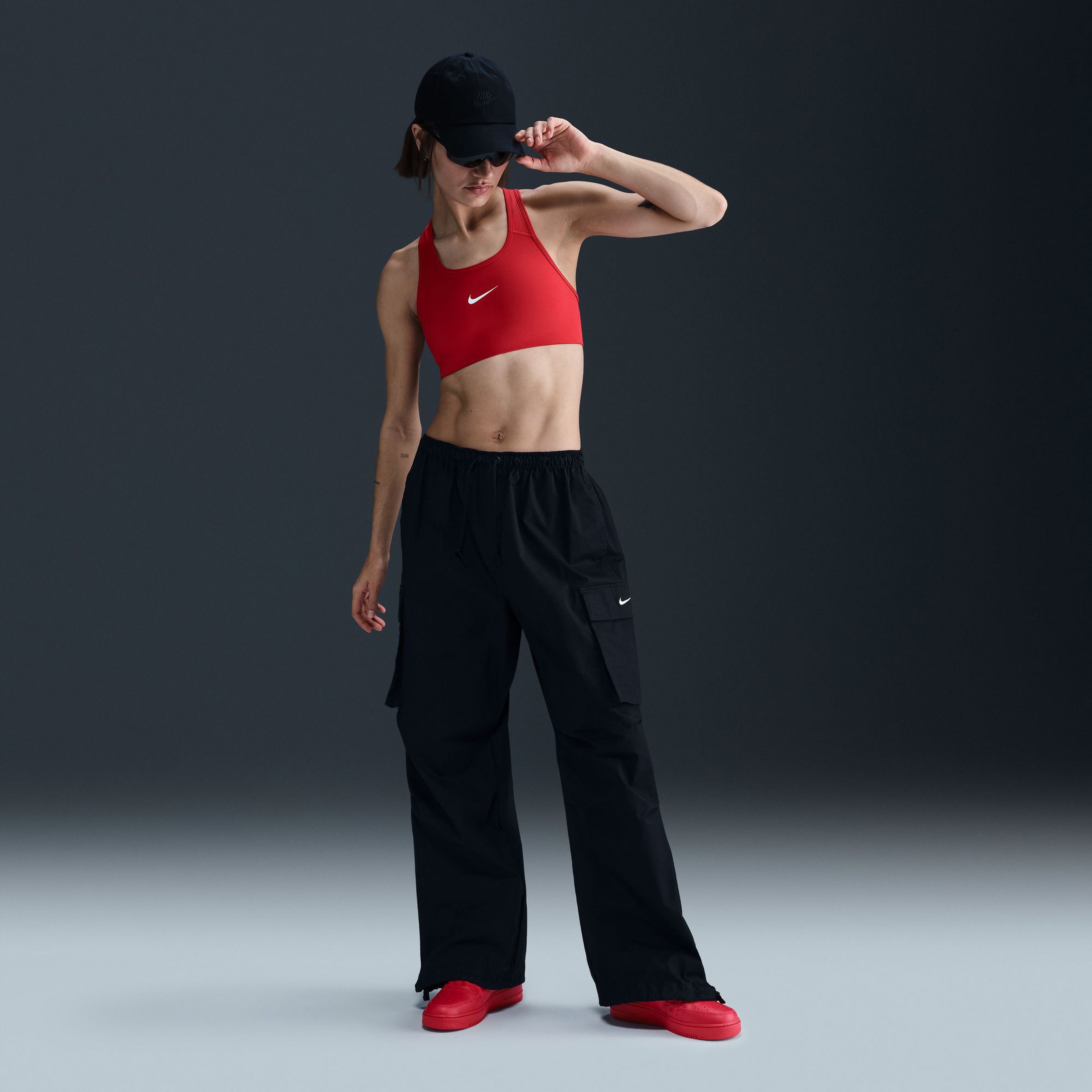 Nike Sportswear Woven Fabric High Waisted Kadın Siyah Kargo Pantolon