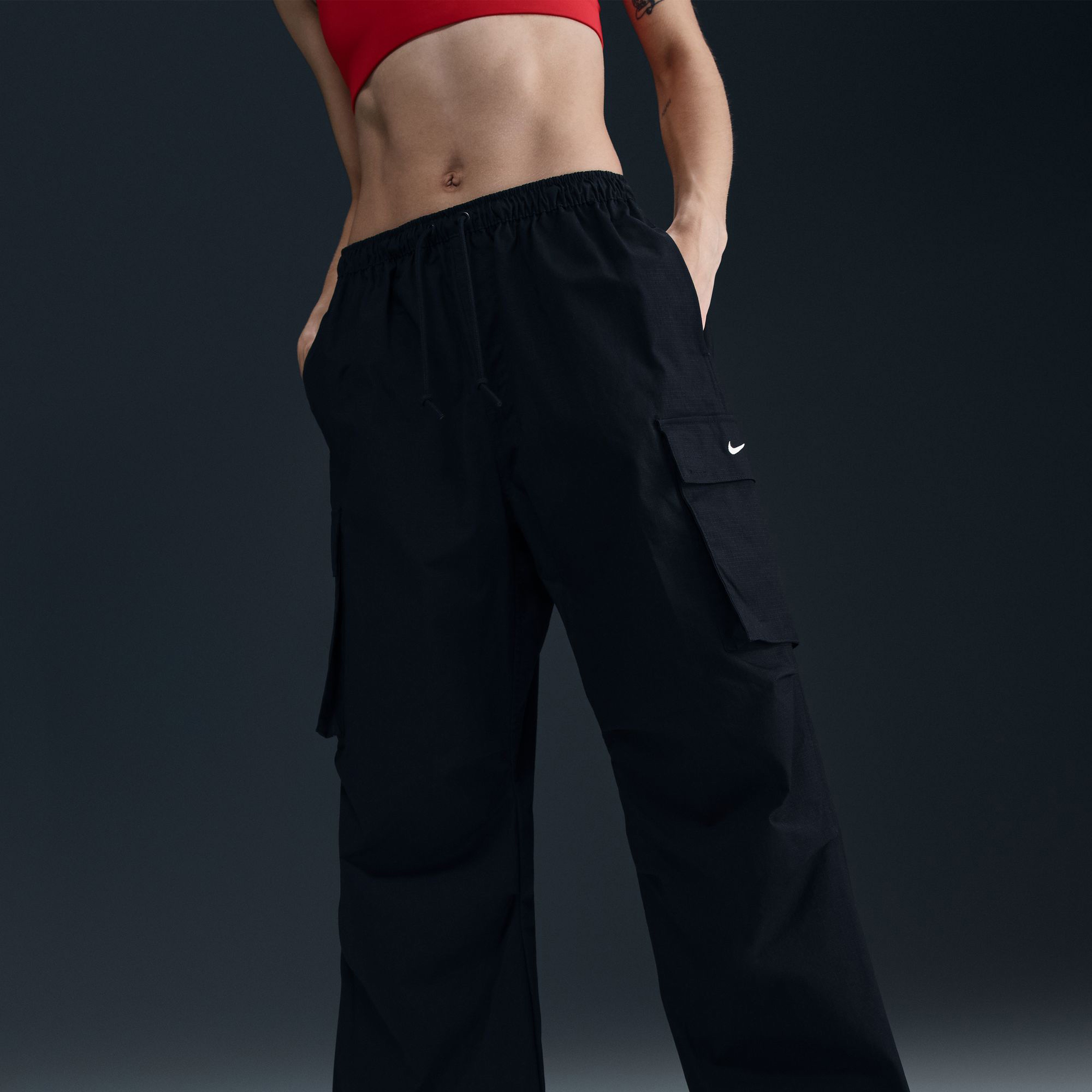 Nike Sportswear Woven Fabric High Waisted Kadın Siyah Kargo Pantolon